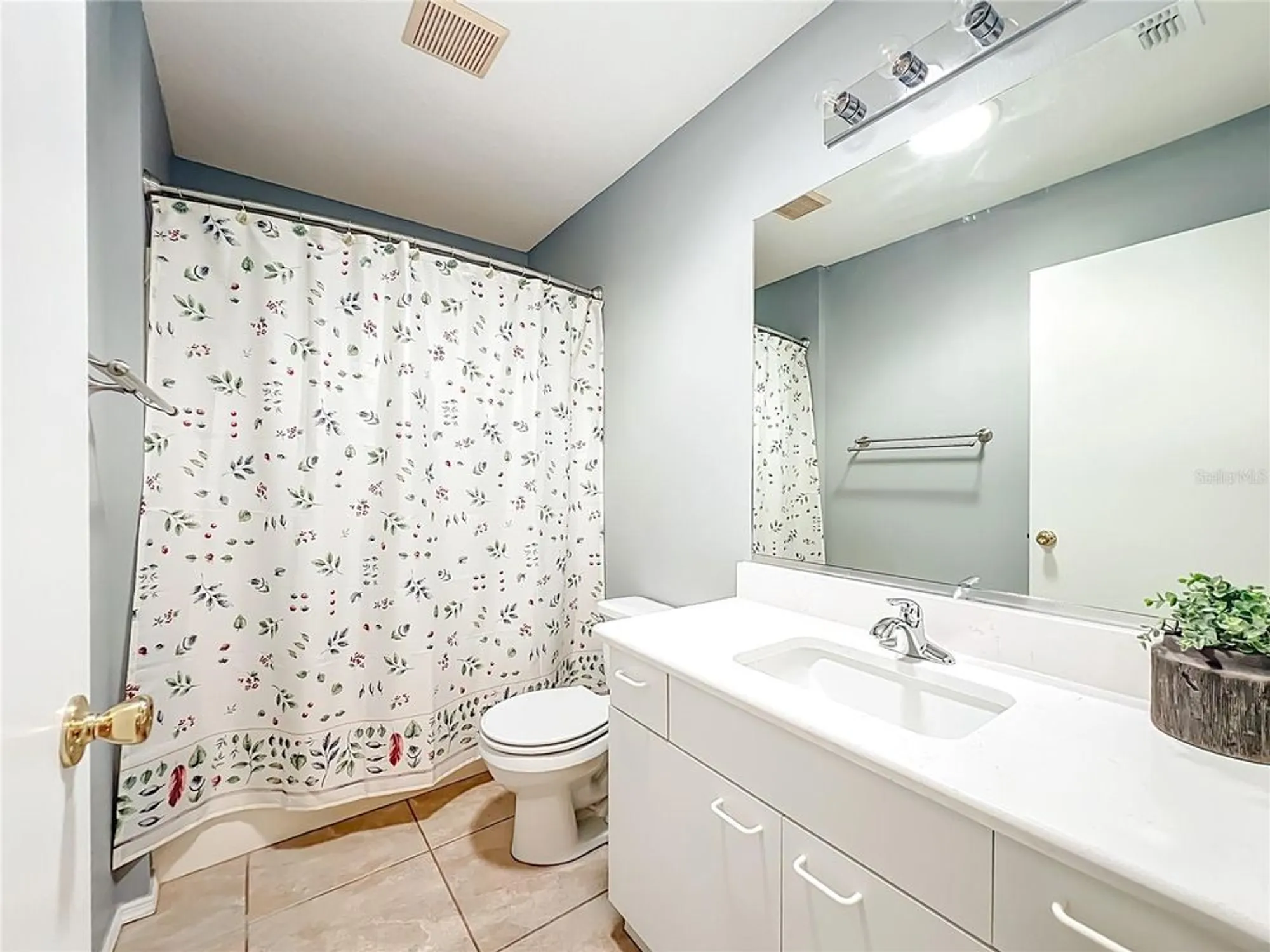 Property Slideshow image 28 of 42 | 2140 estevez dr, The Villages, FL, 32159