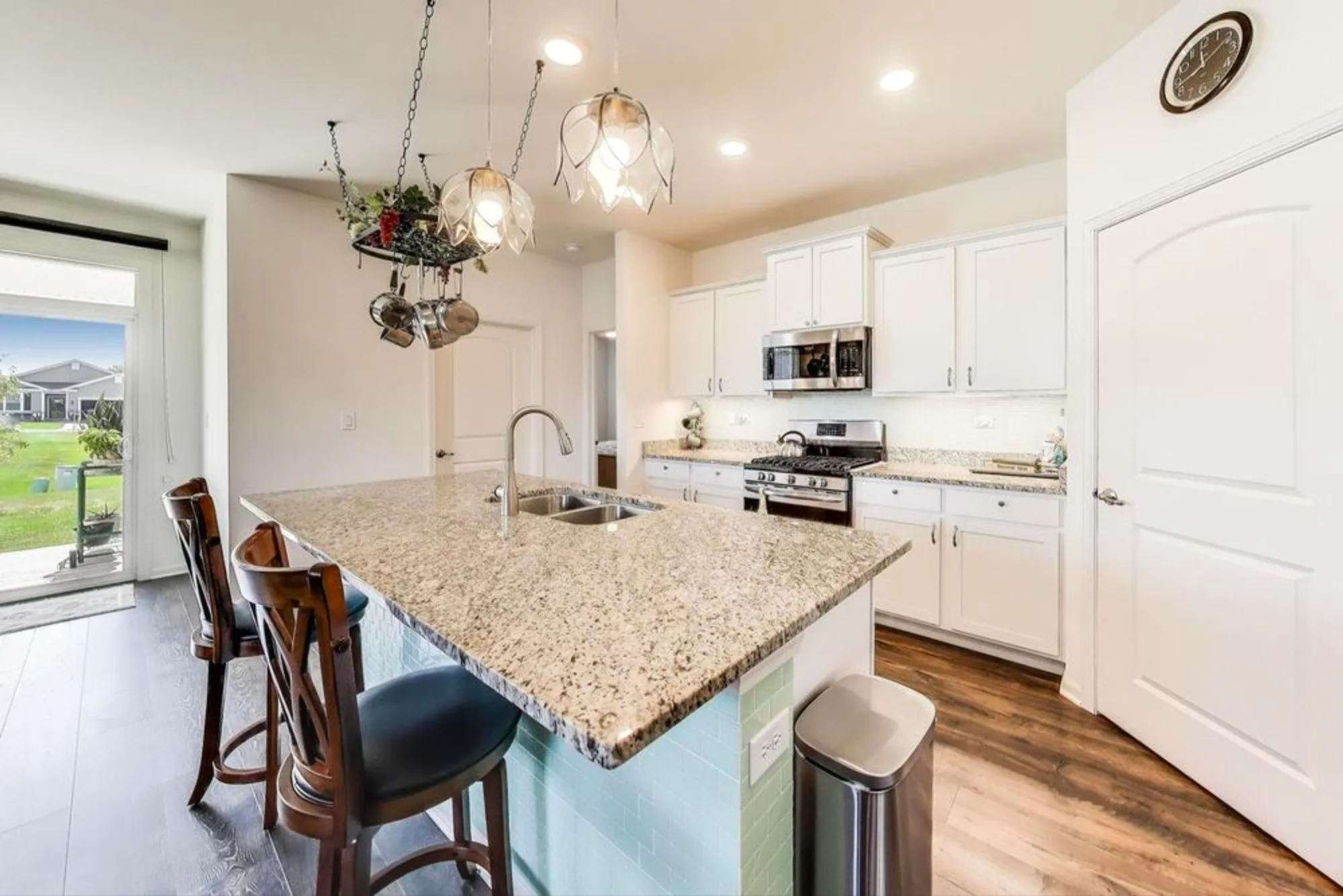 Property Slideshow image 8 of 30 | 2358 cannon dr, Pingree Grove, IL, 60140