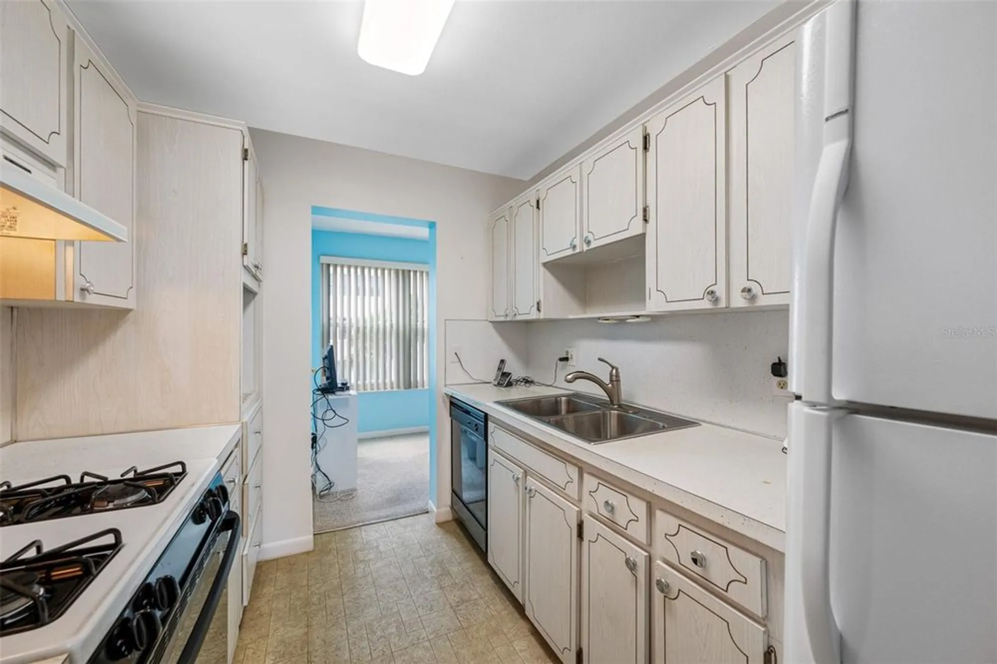 Property Slideshow image 8 of 44 | 5521 80th st n unit 310, St Petersburg, FL, 33709