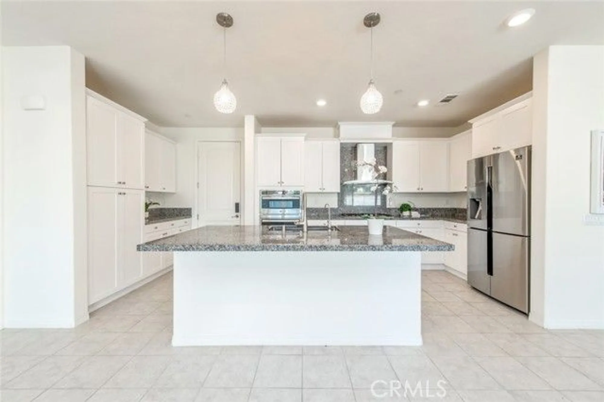 Property Slideshow image 9 of 50 | 4522 s afton privado, Ontario, CA, 91761