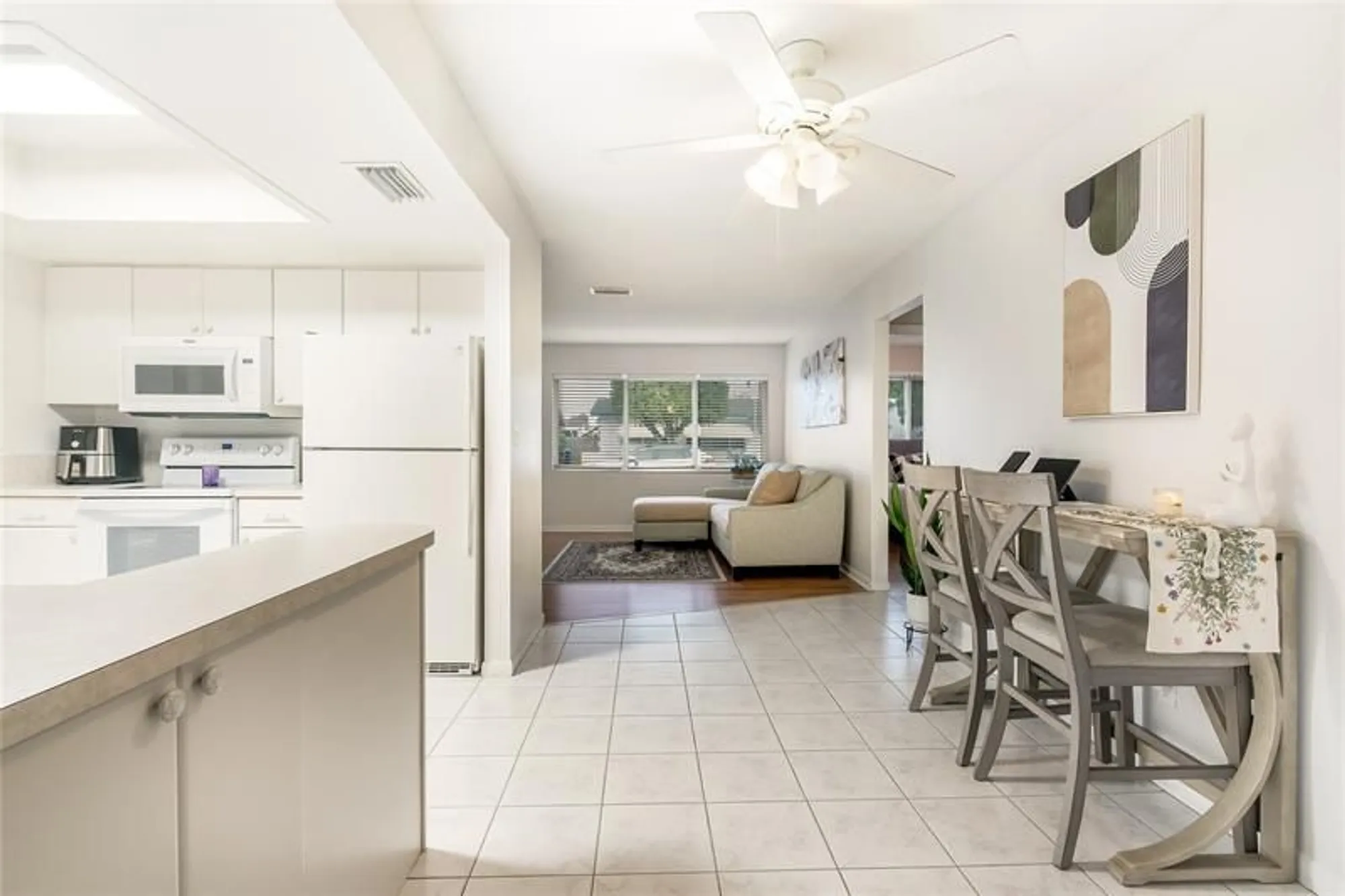 Property Slideshow image 12 of 35 | 985 nw 69th ave, Margate, FL, 33063