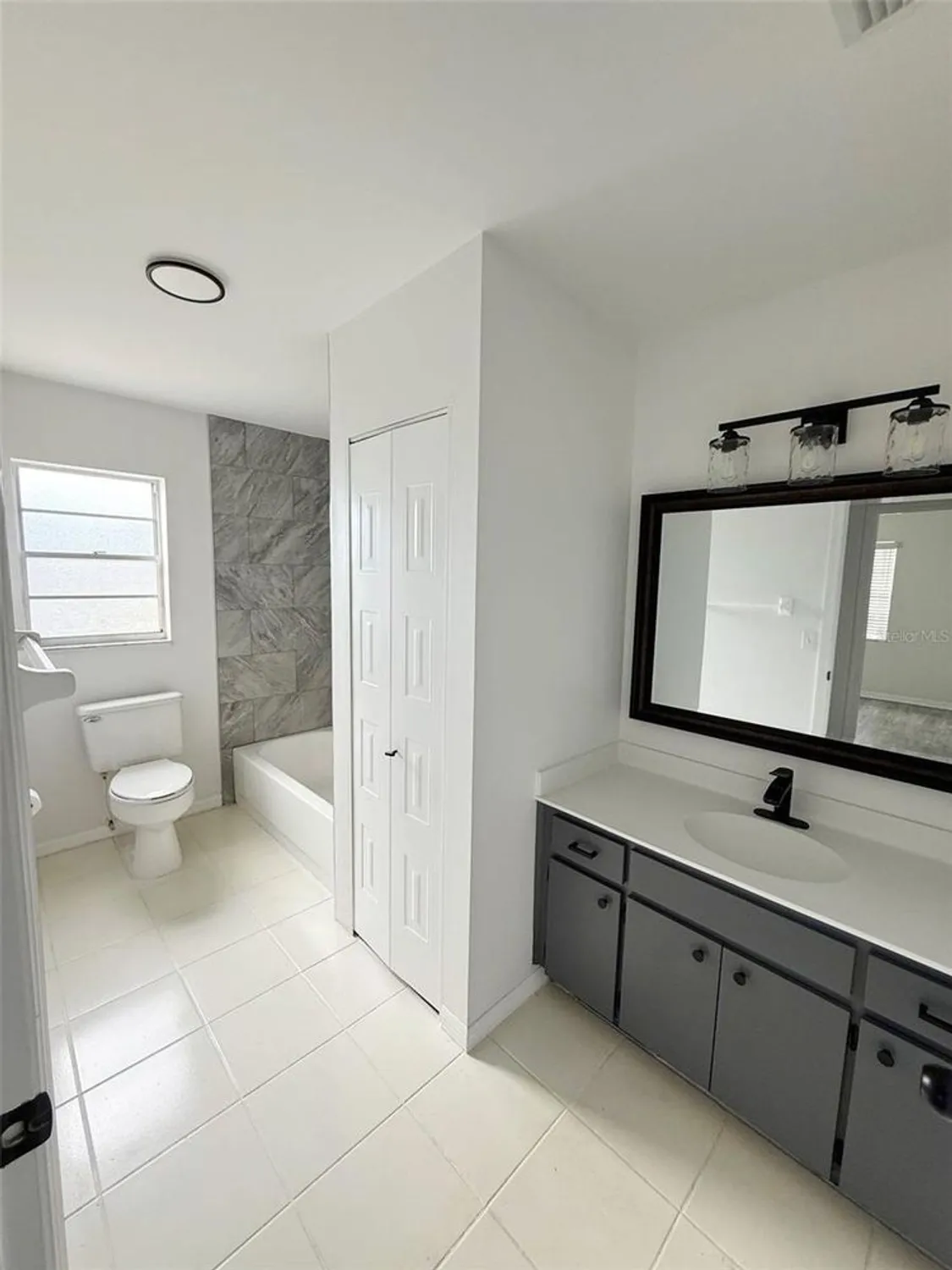 Property Slideshow image 8 of 17 | 1620 bentwood dr, Sun City Center, FL, 33573