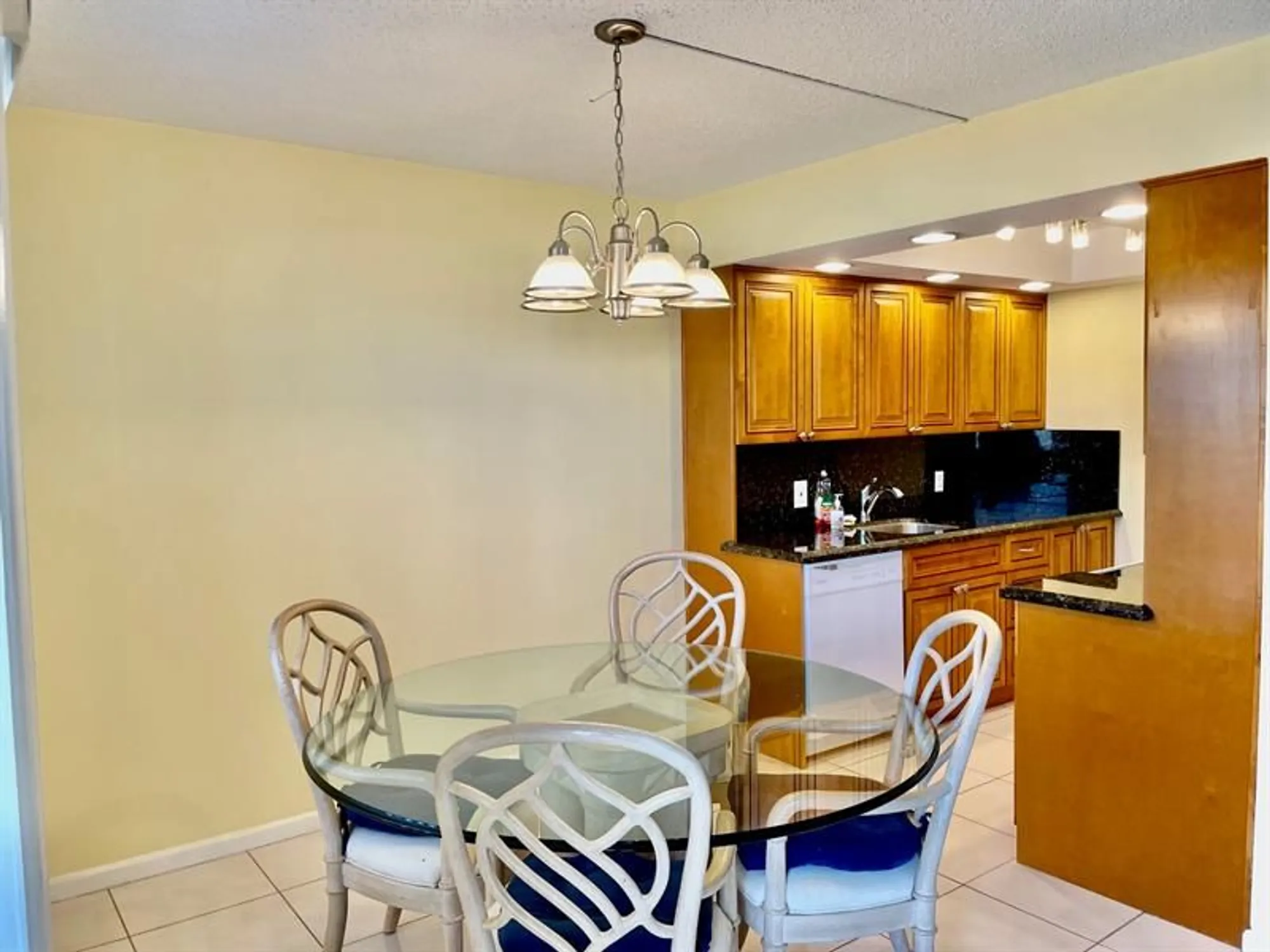 Property Slideshow image 7 of 17 | 1058 exeter d # 1058, Boca Raton, FL, 33434