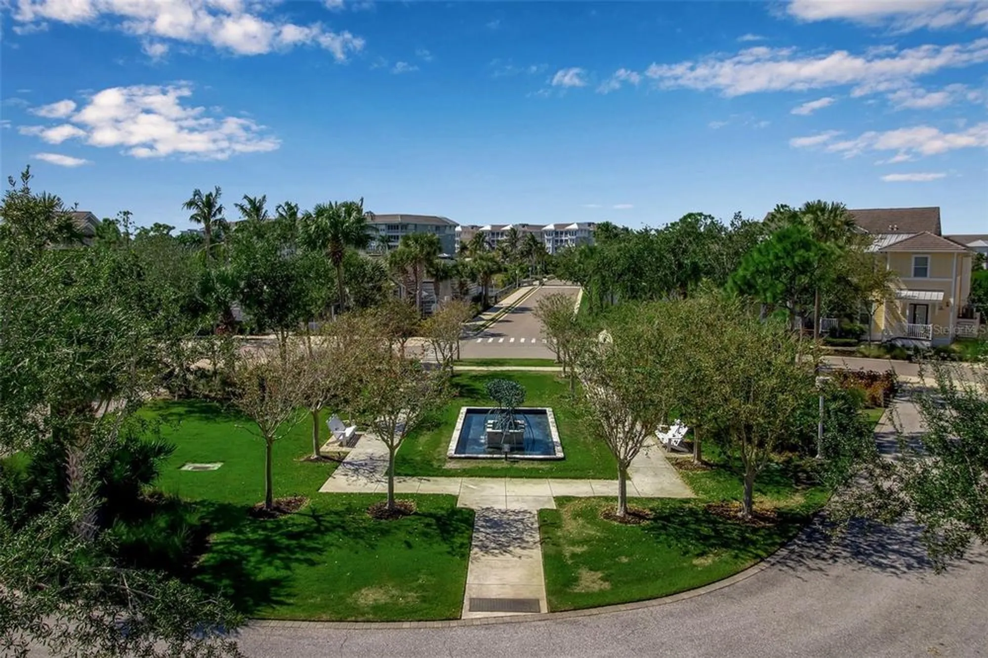 Property Slideshow image 9 of 99 | 321 sapphire lake dr 202, Bradenton, FL, 34209