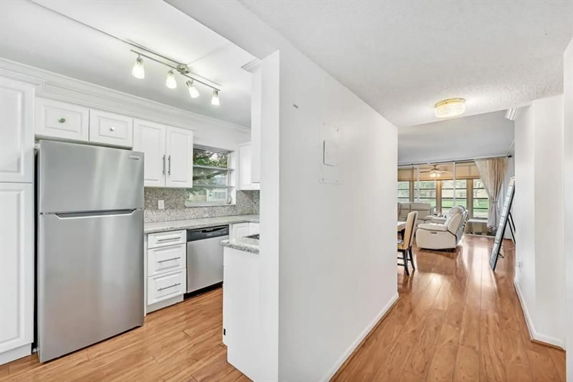 Property Slideshow image 9 of 41 | 5940 nw 64th ave apt 101, Tamarac, FL, 33319