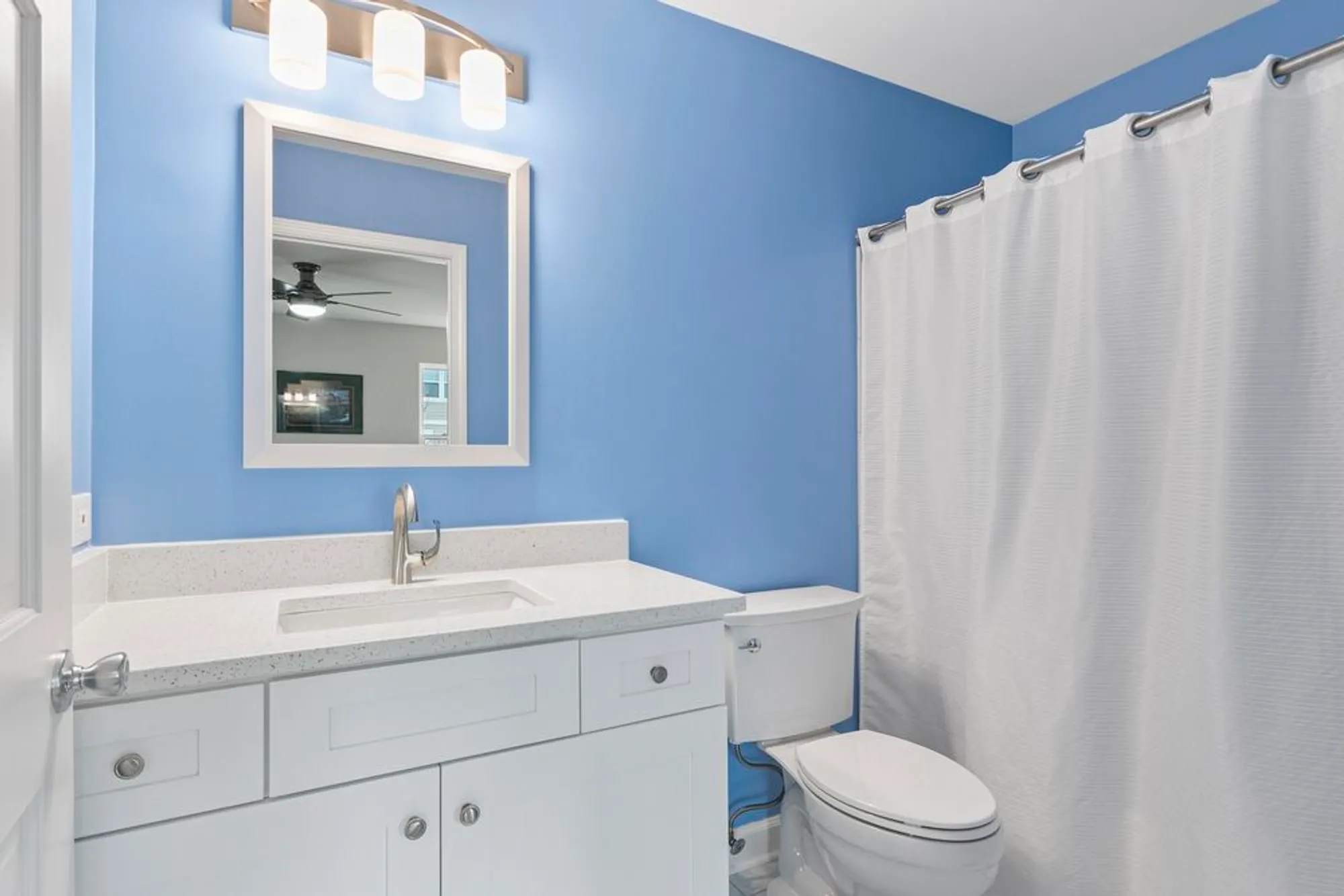 Property Slideshow image 21 of 31 | 631 belmont ln, Carol Stream, IL, 60188