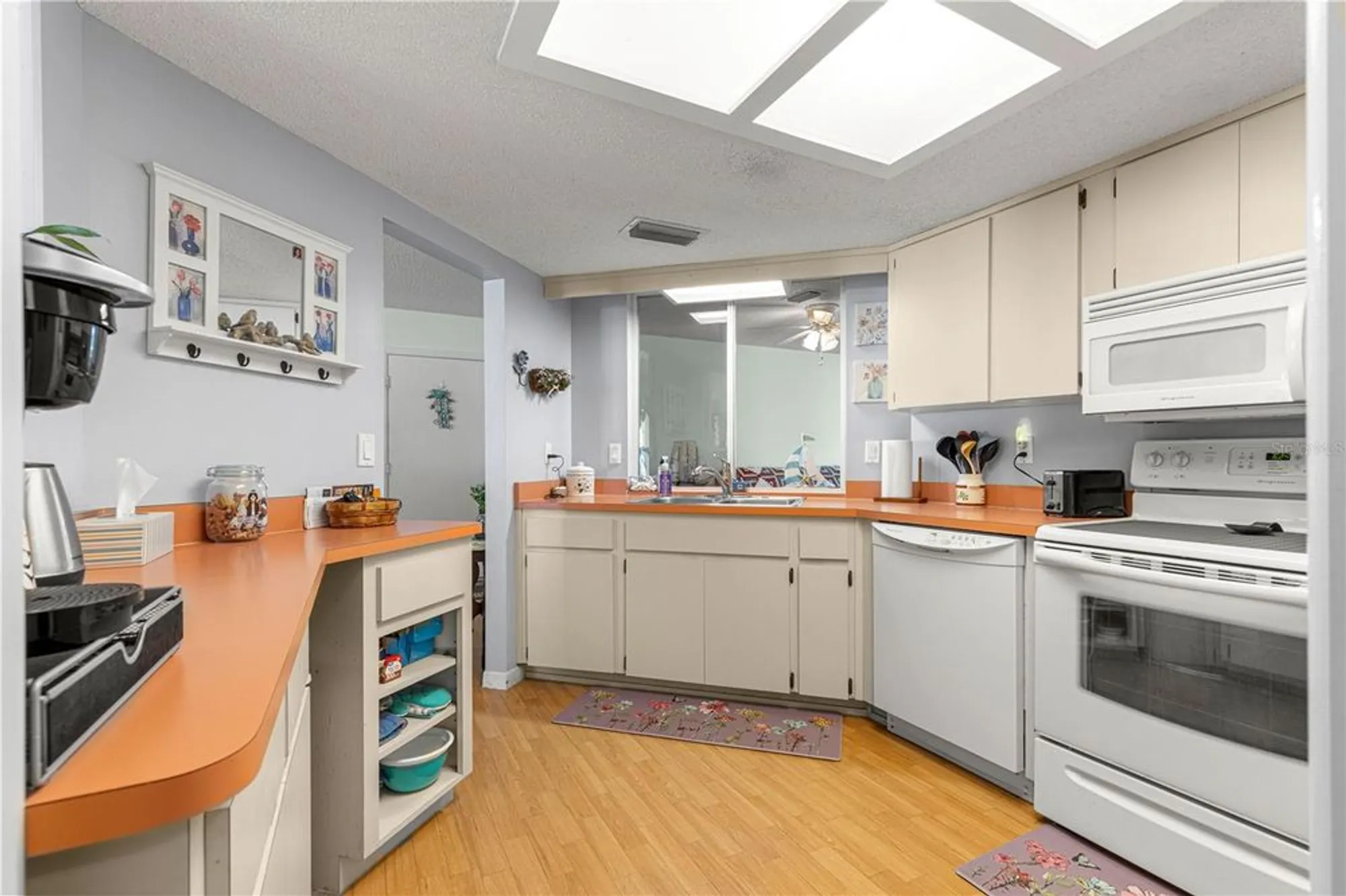 Property Slideshow image 6 of 83 | 10989 sw 86th ave, Ocala, FL, 34481