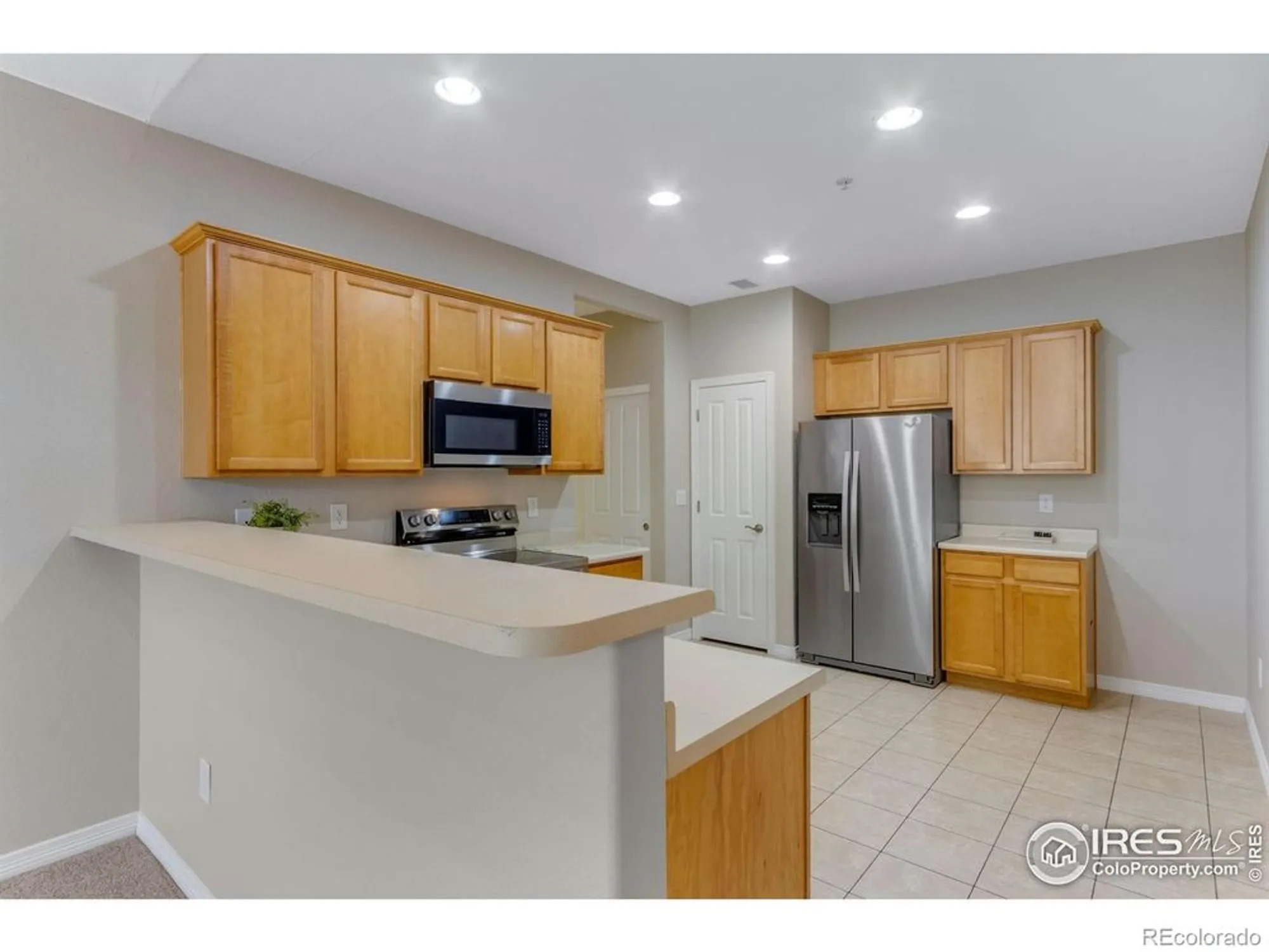 Property Slideshow image 13 of 20 | 2410 santa fe dr a, Longmont, CO, 80504