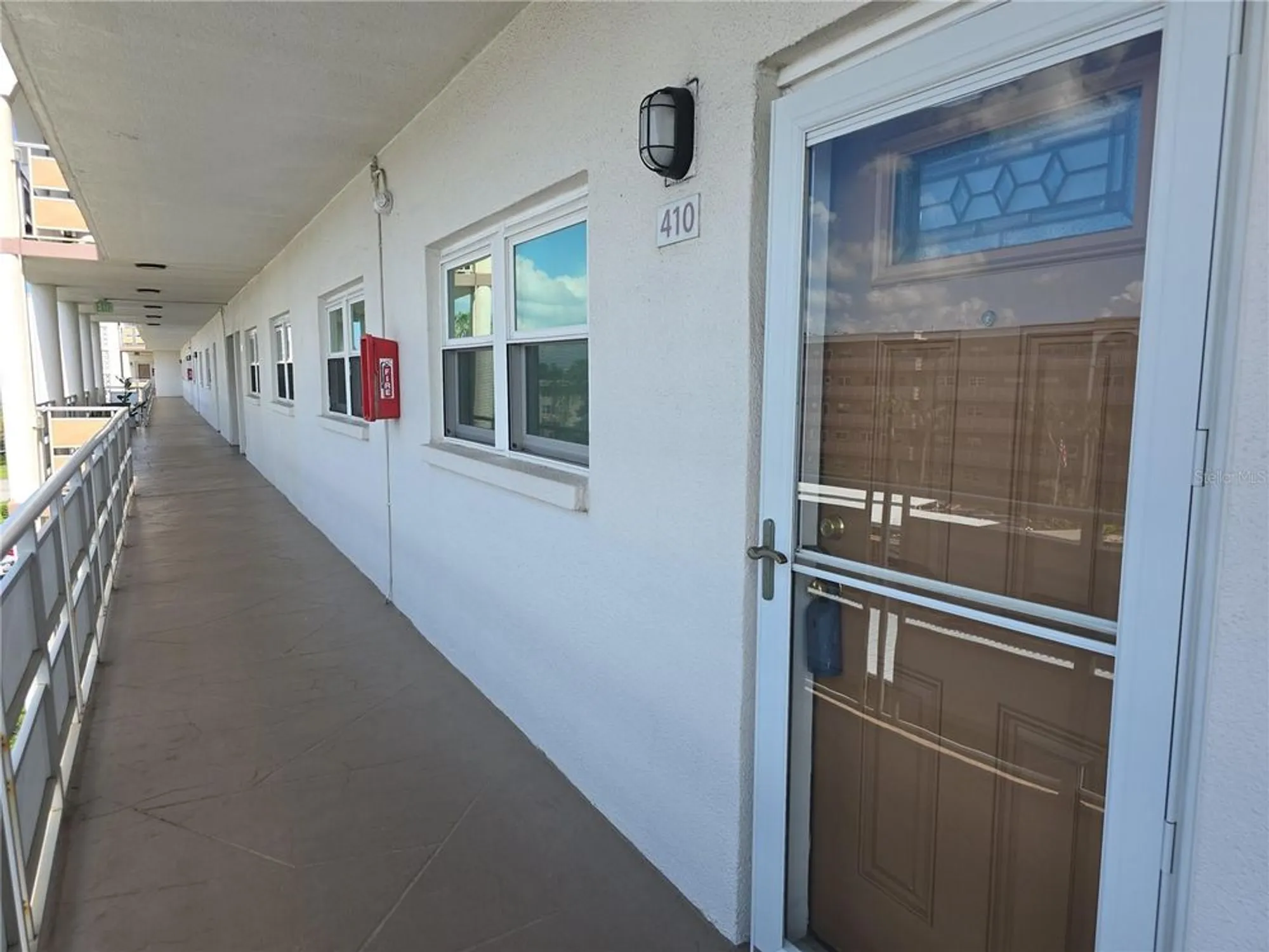 Property Slideshow image 3 of 57 | 5603 80th st n unit 410, St Petersburg, FL, 33709