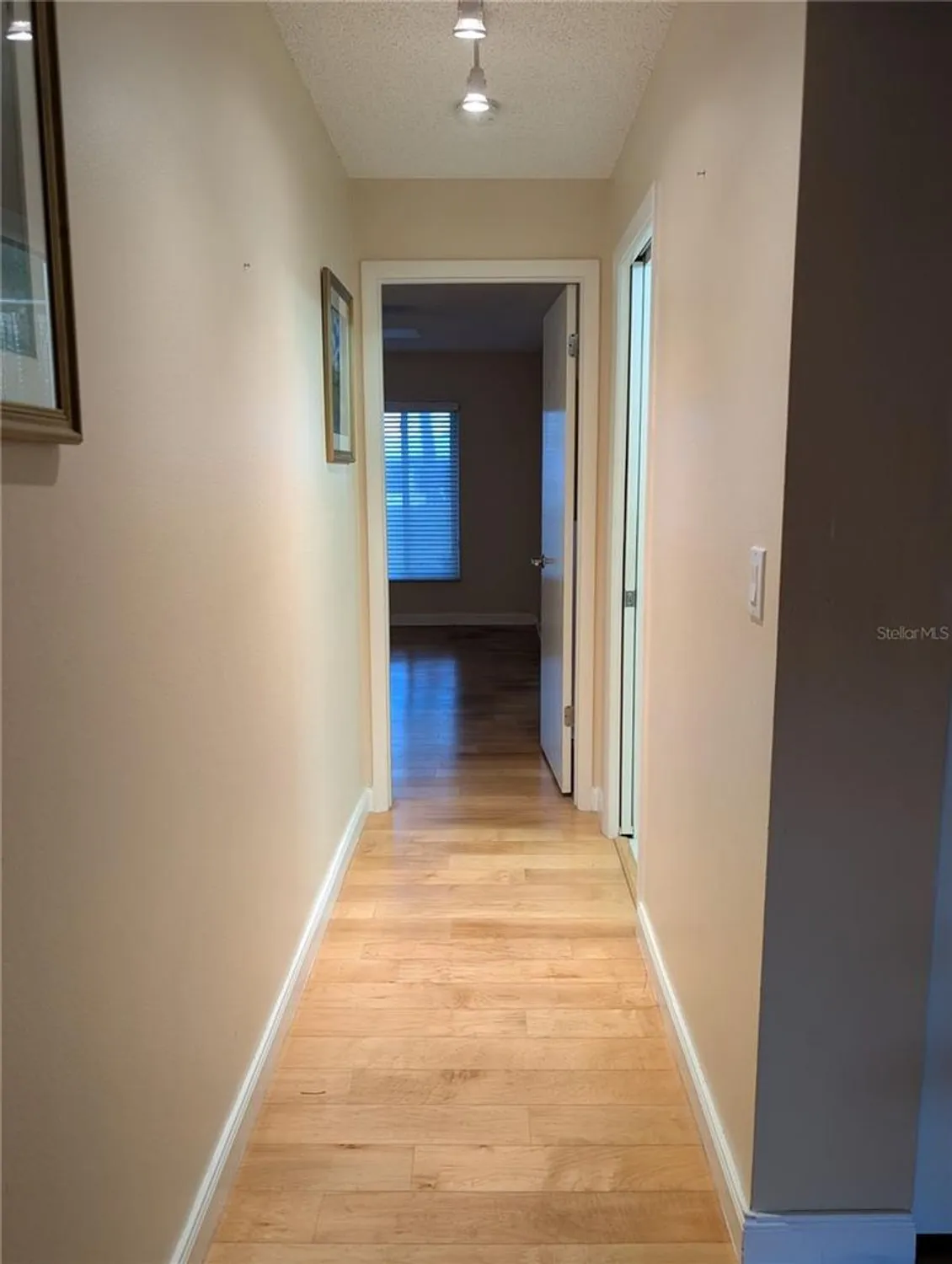 Property Slideshow image 6 of 47 | 9154 42nd ln n # 5, Pinellas Park, FL, 33782