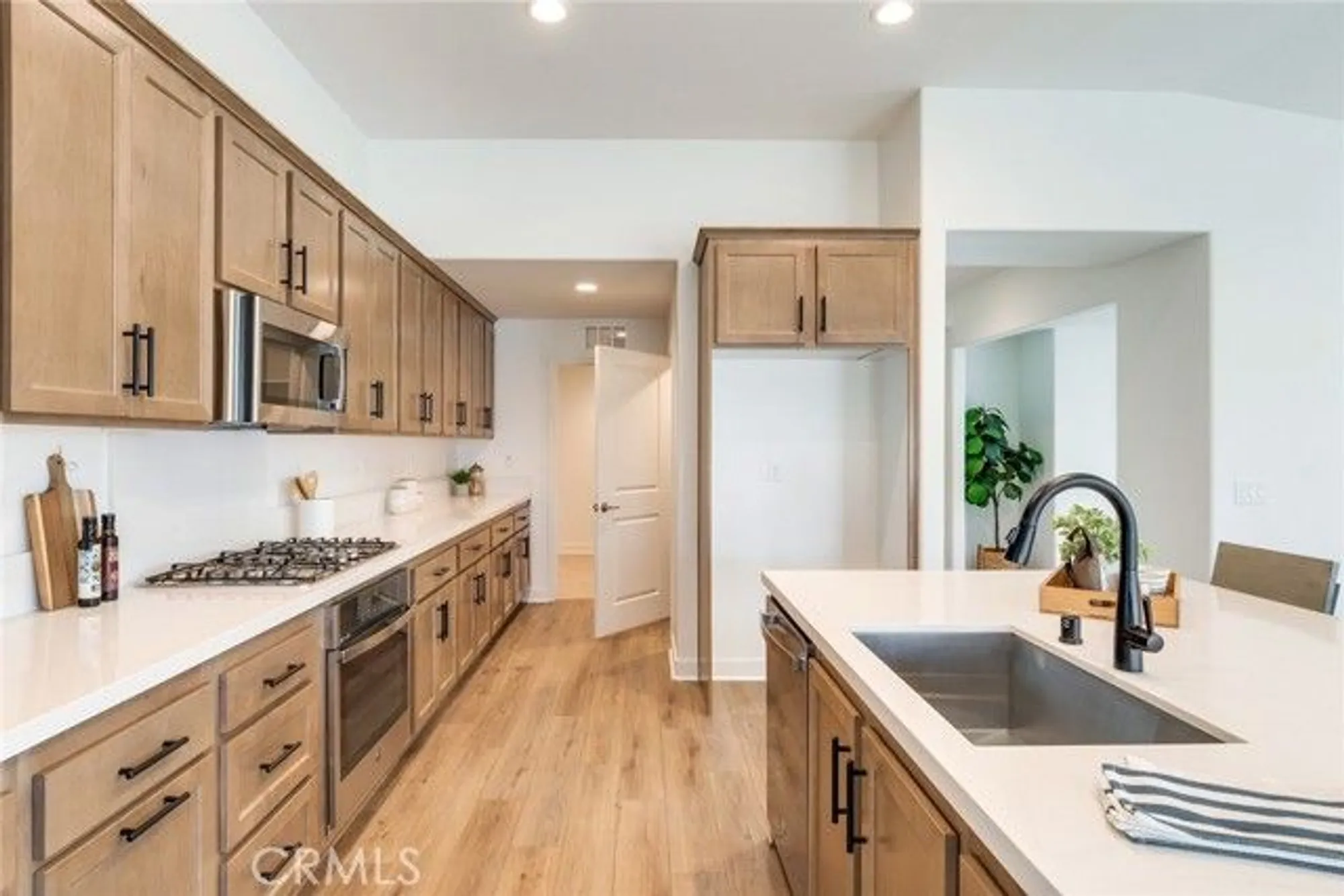 Property Slideshow image 5 of 23 | 1577 harmonie way, Beaumont, CA, 92223