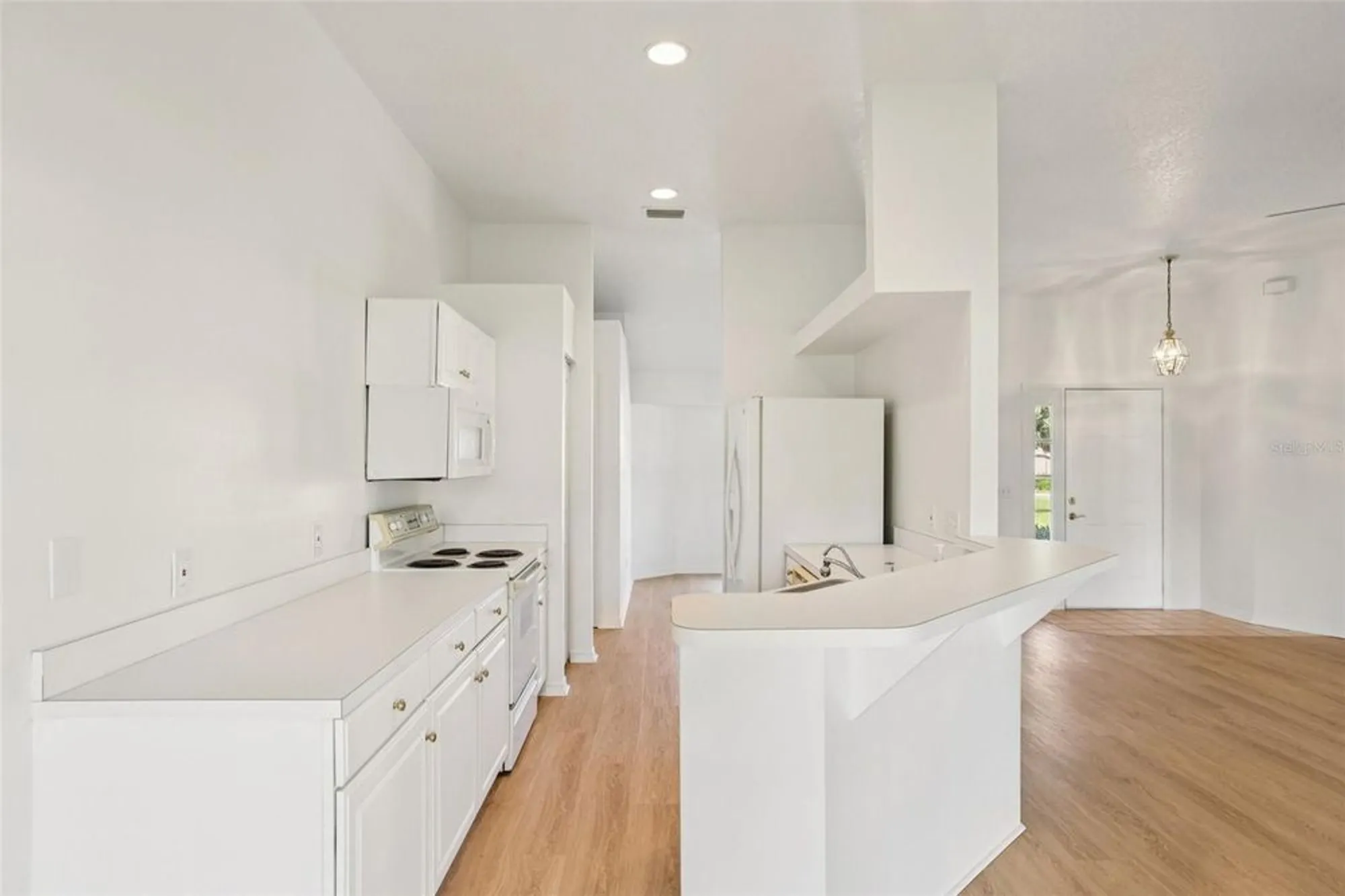 Property Slideshow image 17 of 41 | 512 juniper way, Tavares, FL, 32778