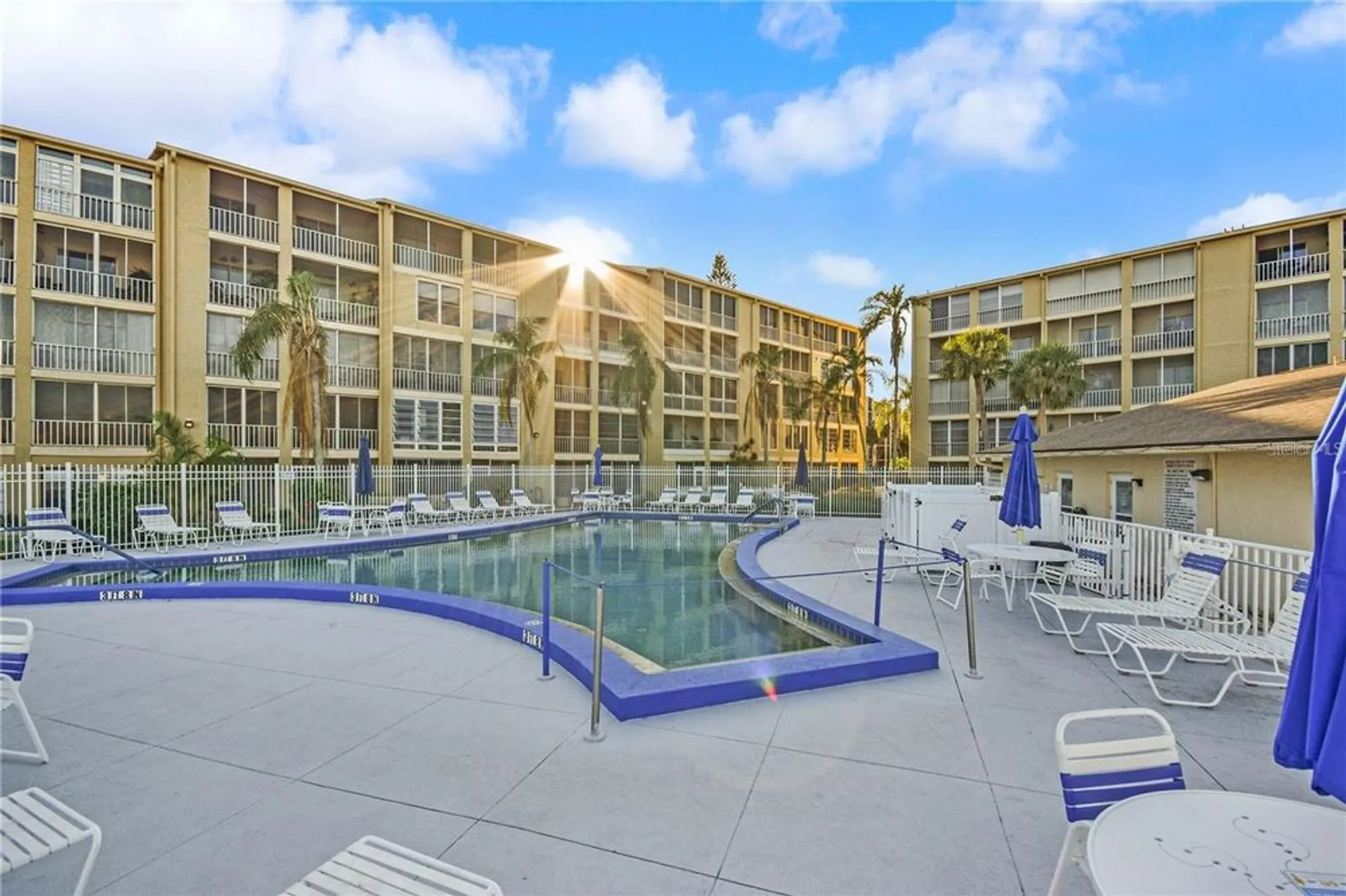 Property Slideshow image 34 of 43 | 3617 lake bayshore dr j-401, Bradenton, FL, 34205