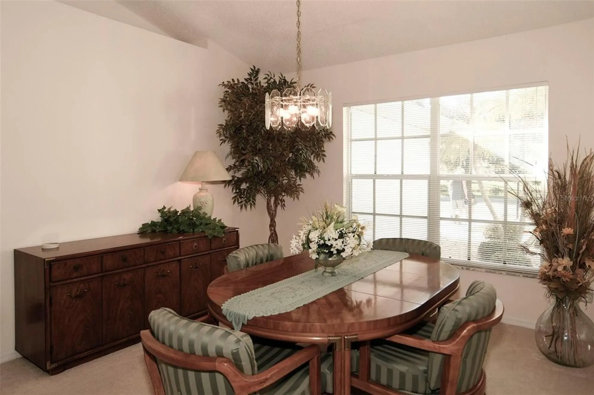 Property Slideshow image 13 of 58 | 2451 e del webb blvd, Sun City Center, FL, 33573