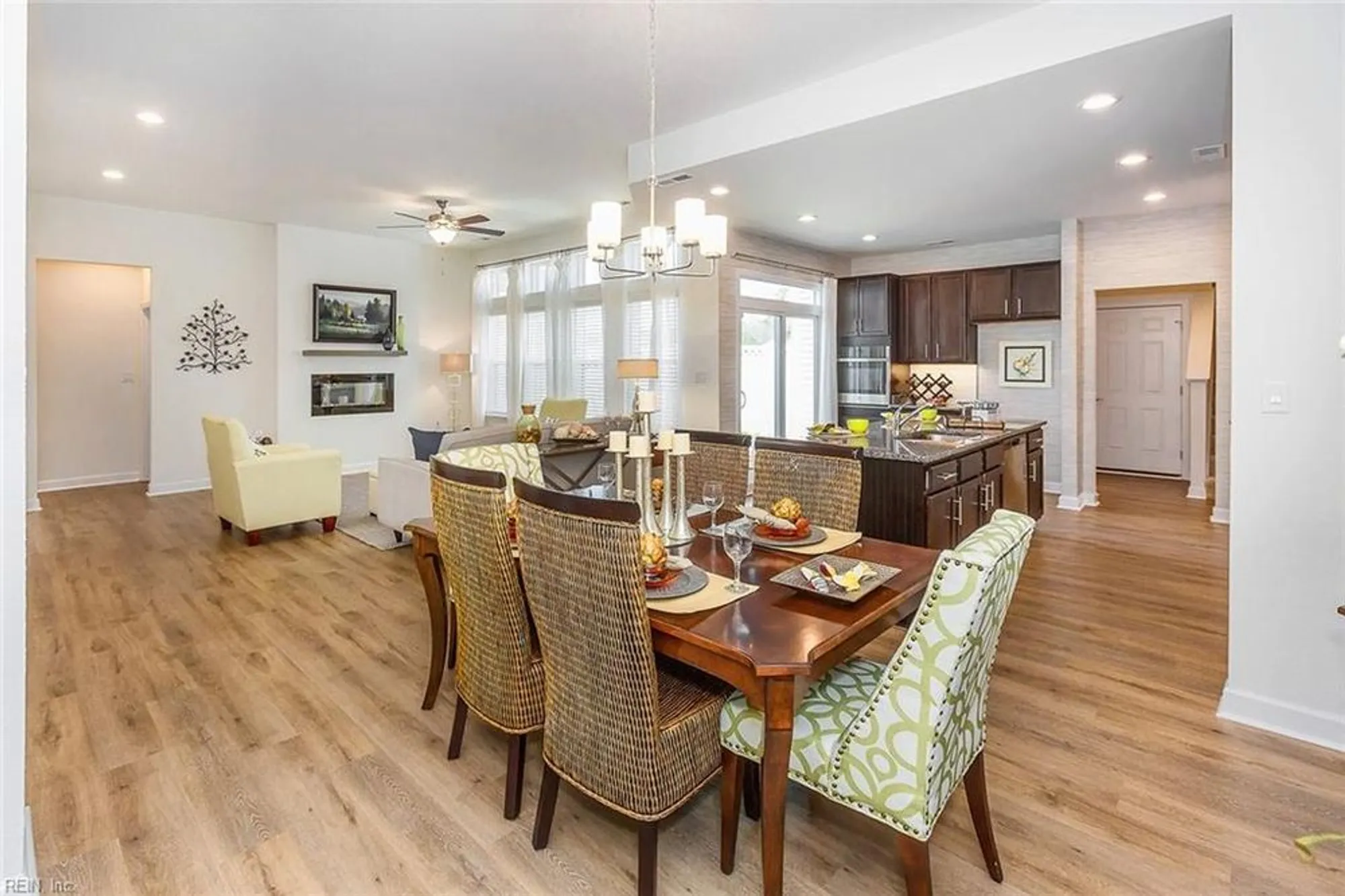 Property Slideshow image 9 of 40 | 1301 regal rd a, Suffolk, VA, 23434