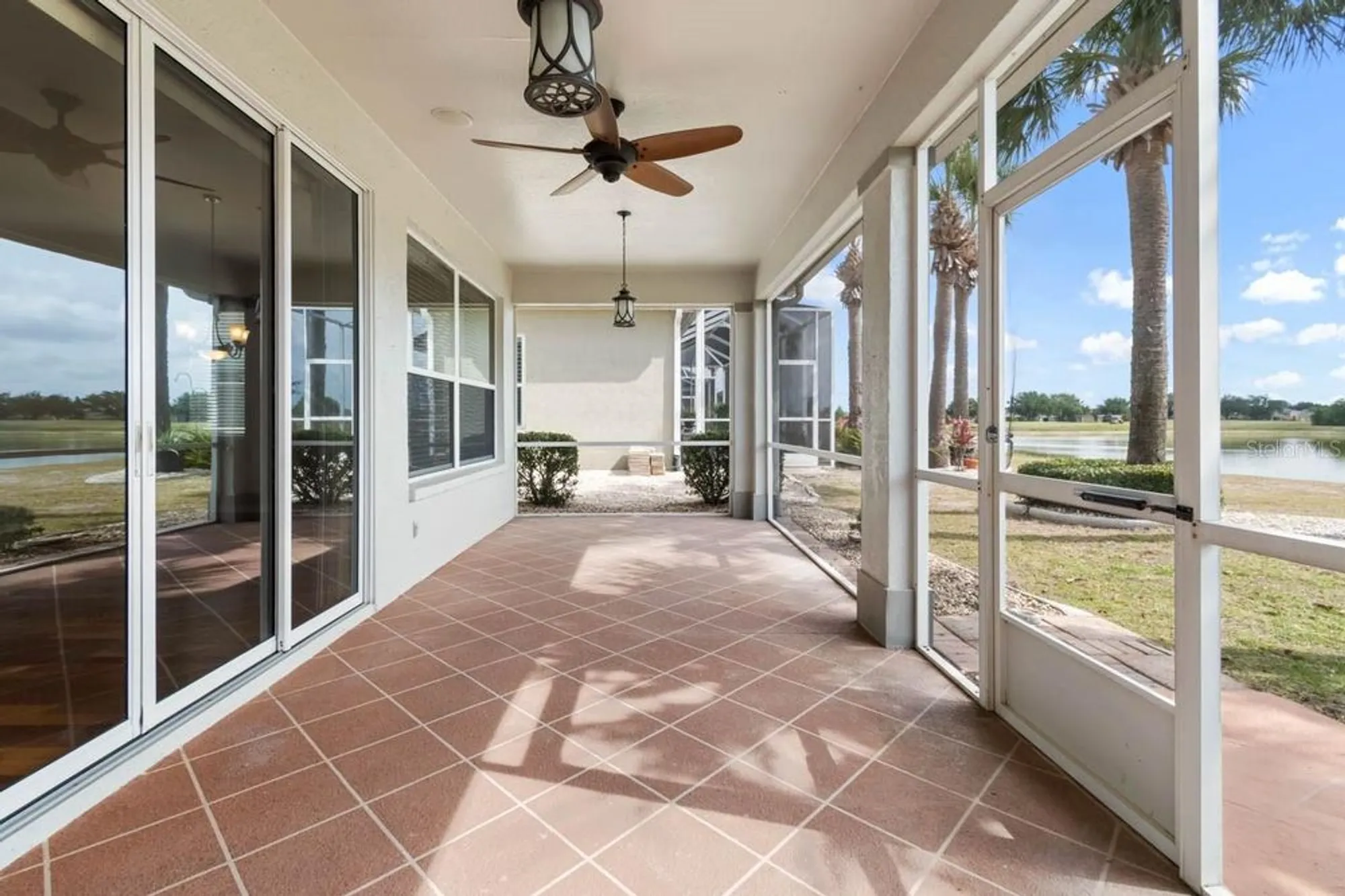 Property Slideshow image 23 of 52 | 1112 jasmine creek ct, Sun City Center, FL, 33573