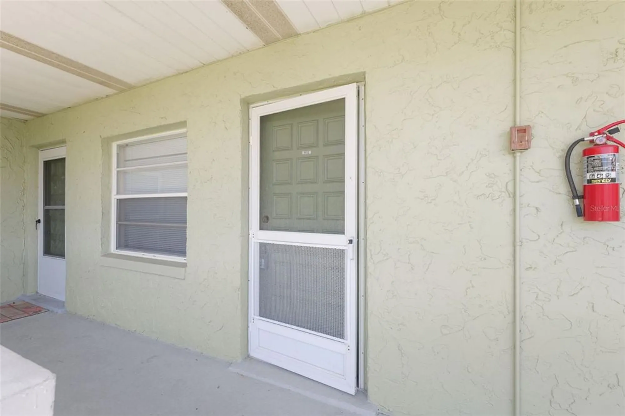 Property Slideshow image 3 of 38 | 1250 s pinellas ave 910, Tarpon Springs, FL, 34689