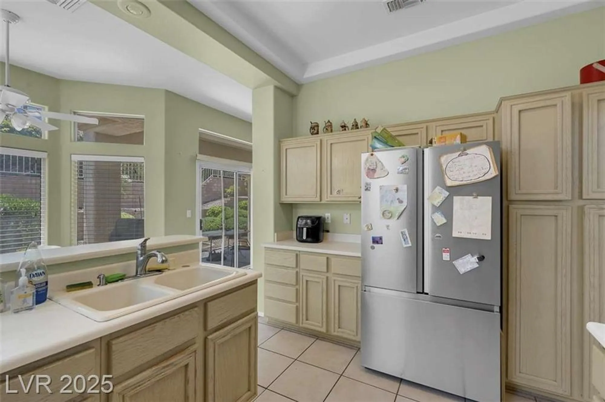 Property Slideshow image 22 of 44 | 10017 bundella dr, Las Vegas, NV, 89134