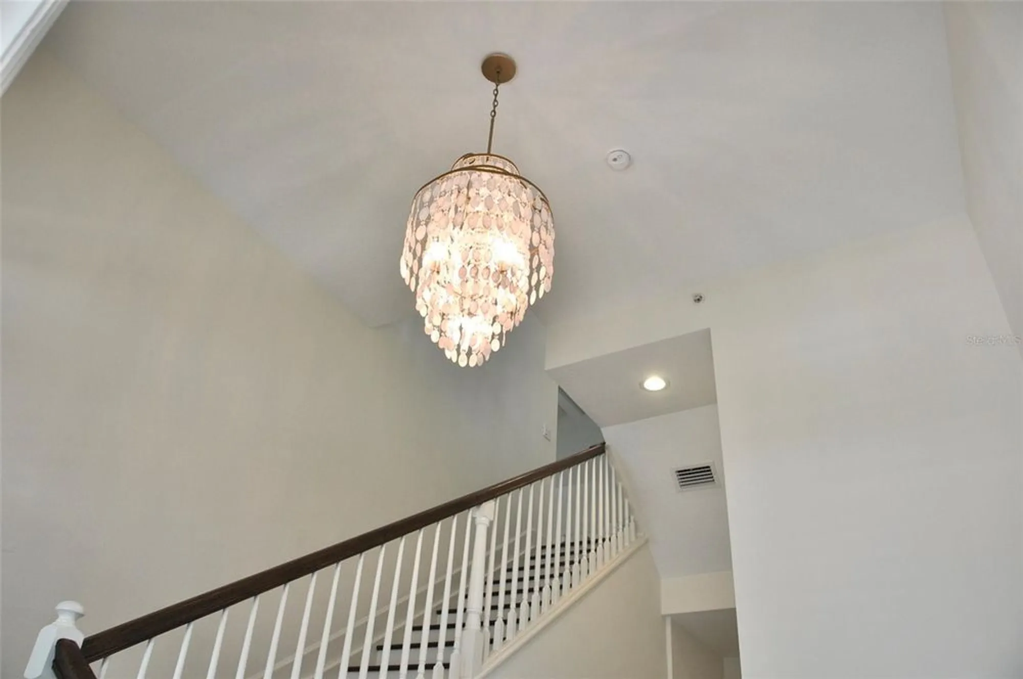 Property Slideshow image 8 of 100 | 258 sapphire lake dr unit 202, Bradenton, FL, 34209