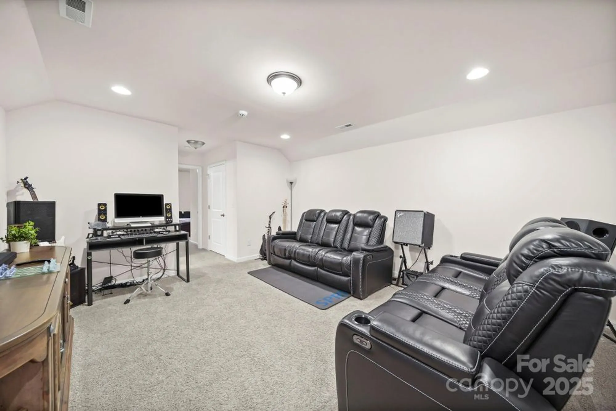 Property Slideshow image 31 of 42 | 595 belle grove dr # 154, Lake Wylie, SC, 29710