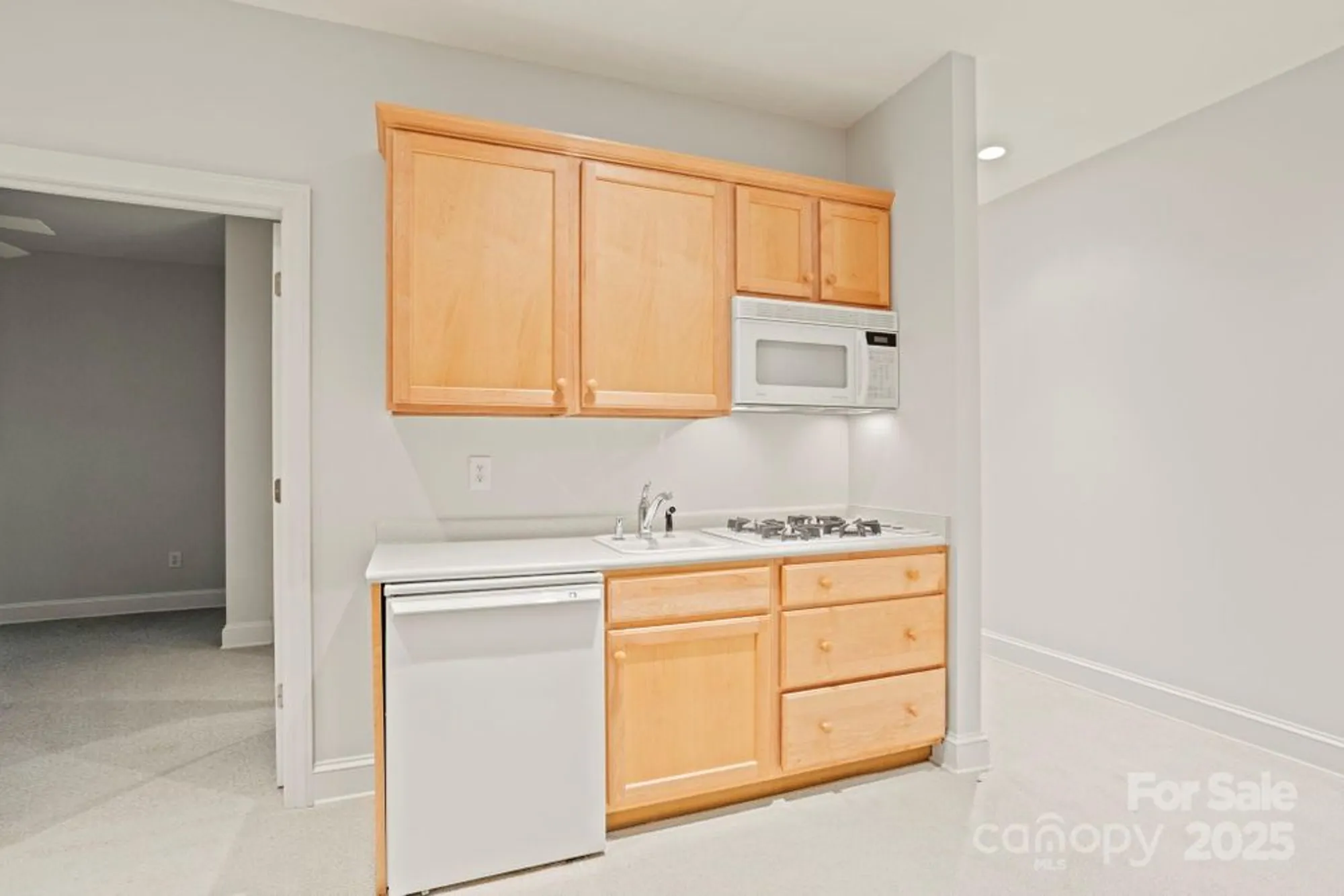 Property Slideshow image 32 of 48 | 132 berry creek dr, Flat Rock, NC, 28731