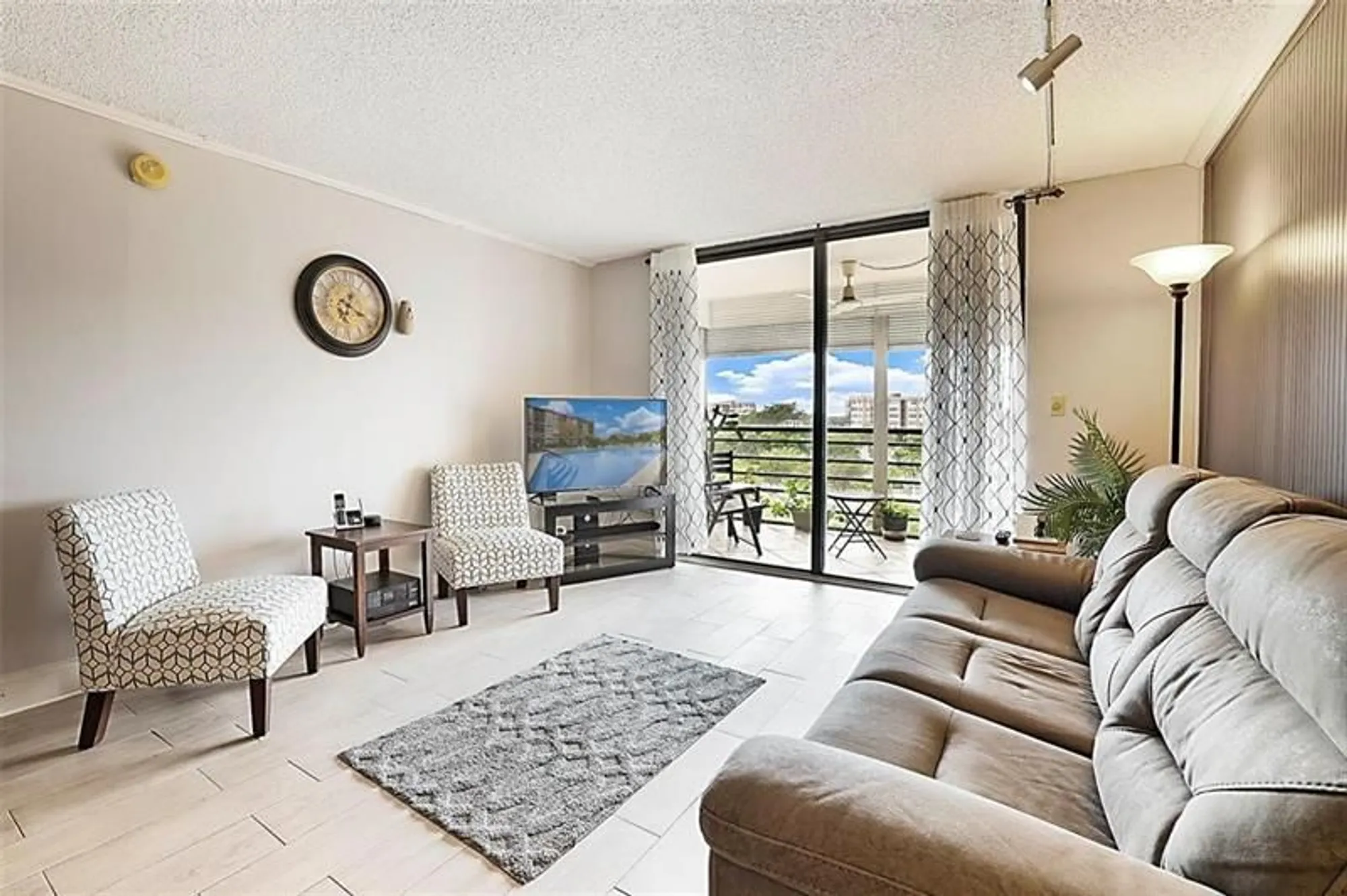 Property Slideshow image 1 of 26 | 1400 saint charles pl 616, Pembroke Pines, FL, 33026