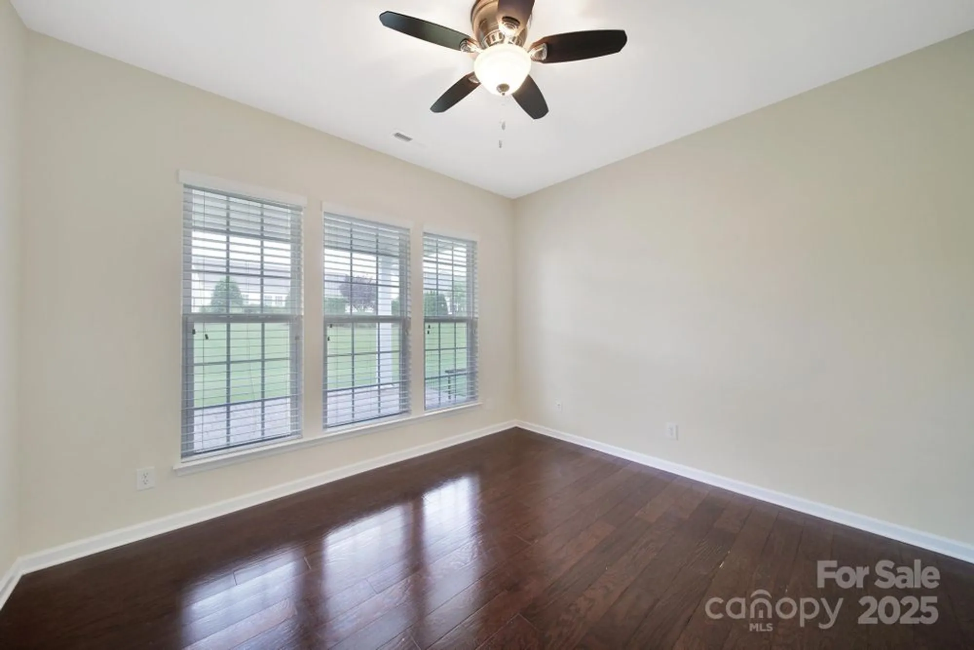 Property Slideshow image 16 of 48 | 1024 mesa verde dr, Fort Mill, SC, 29707