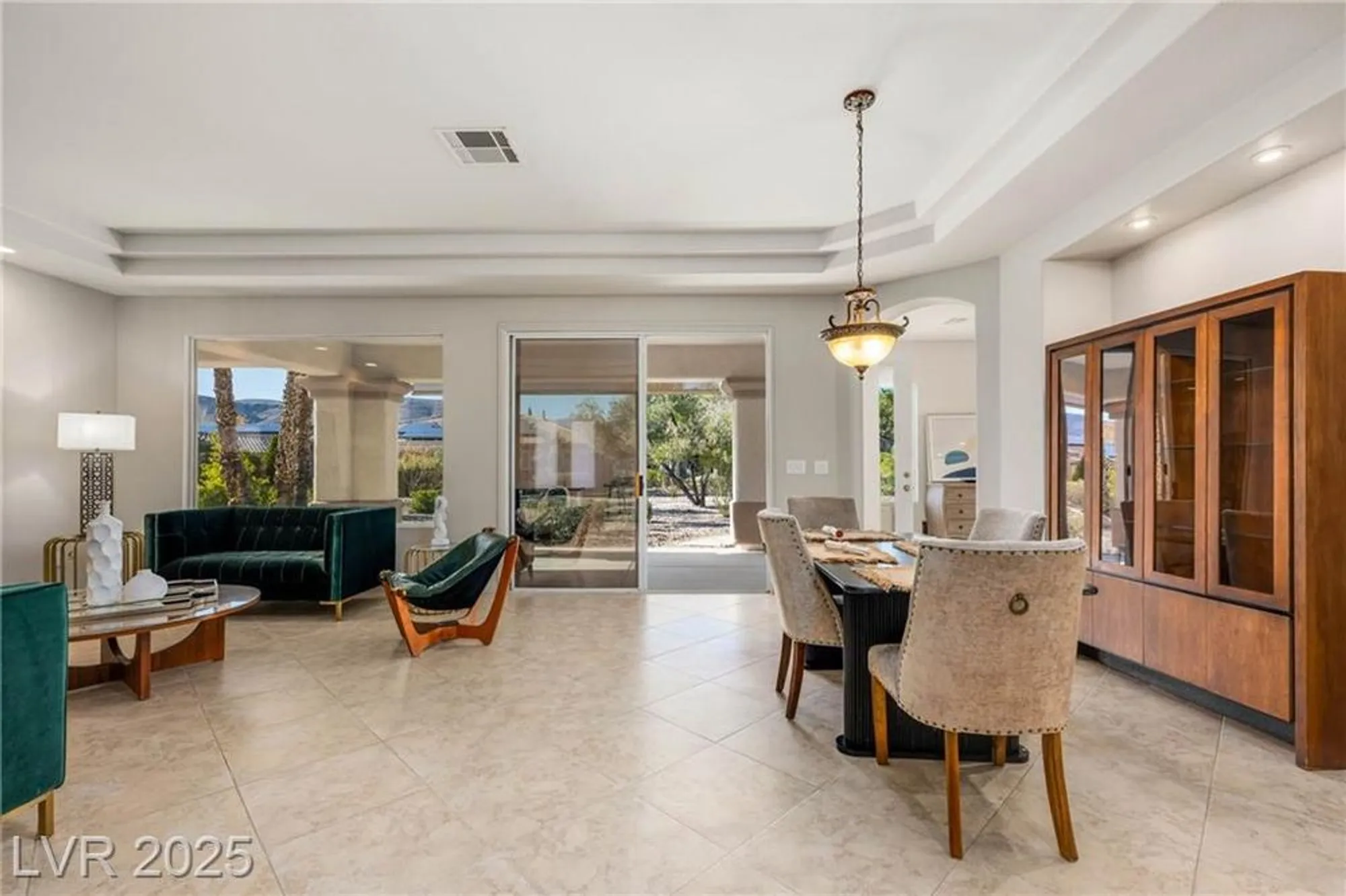 Property Slideshow image 10 of 54 | 10243 cantiamo ct, Las Vegas, NV, 89135