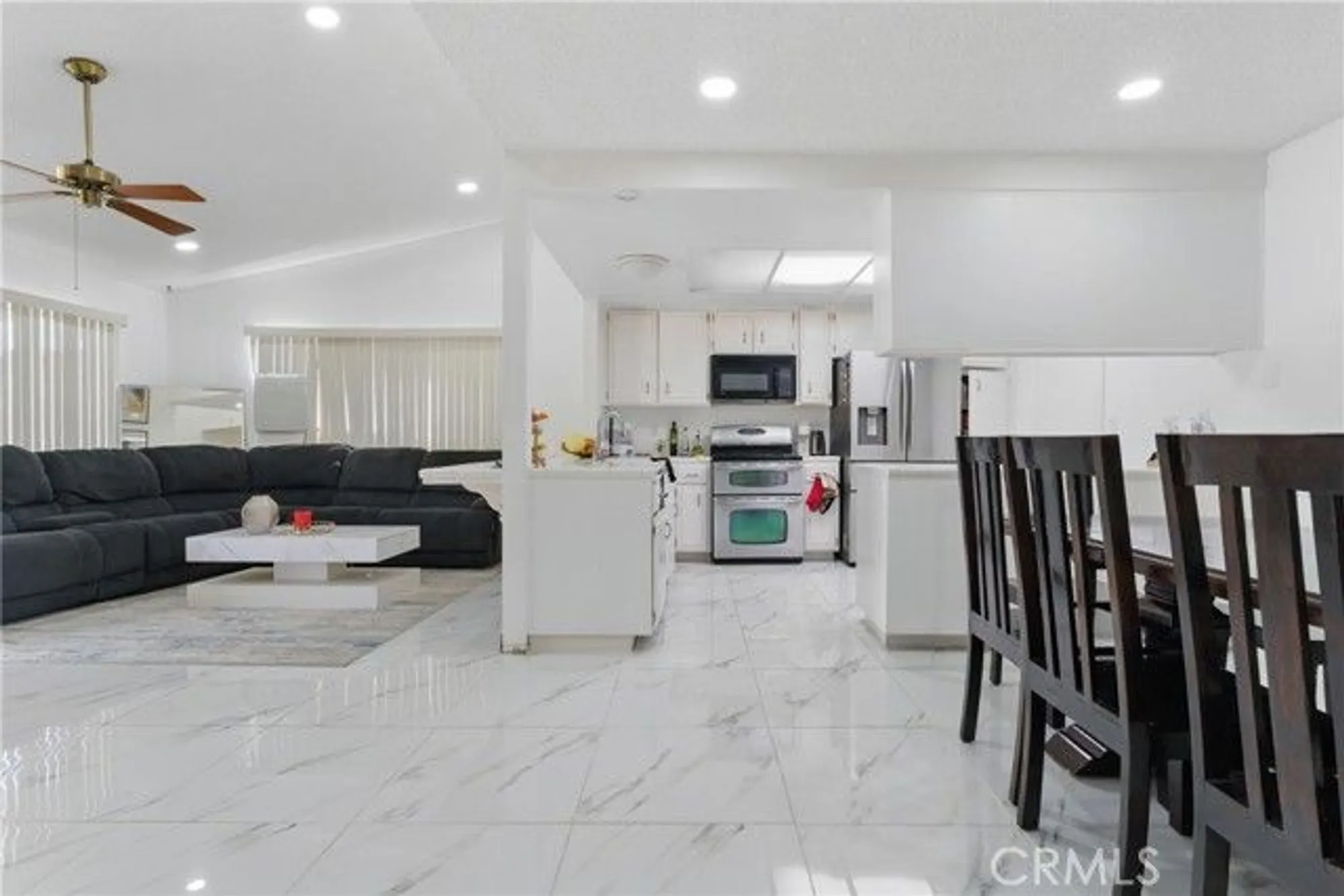 Property Slideshow image 14 of 36 | 2250 redwood dr, Hemet, CA, 92545