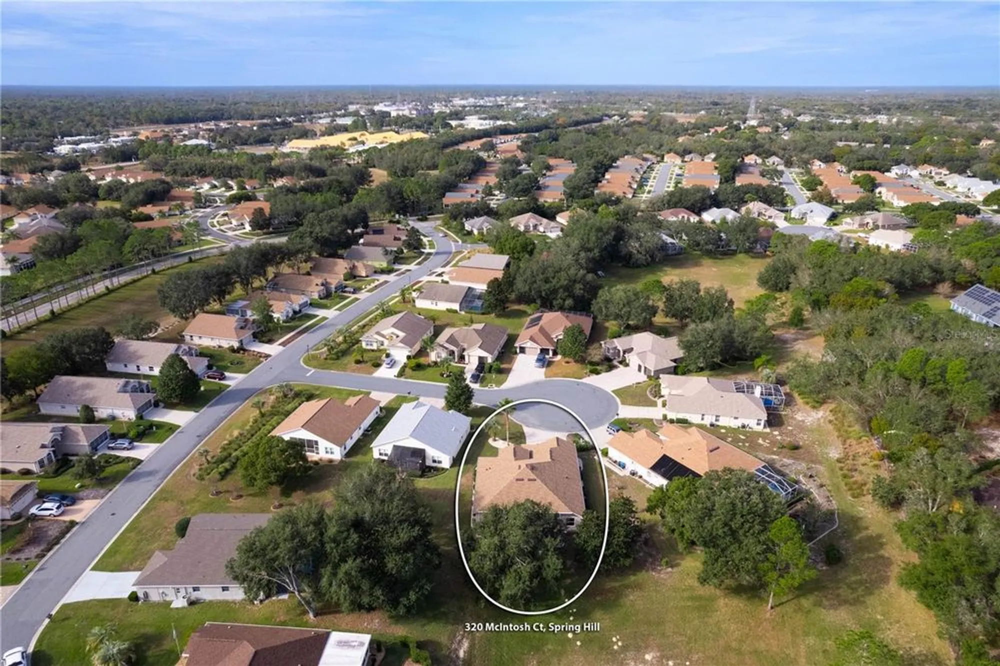 Property Slideshow image 19 of 79 | 320 mcintosh ct, Spring Hill, FL, 34609