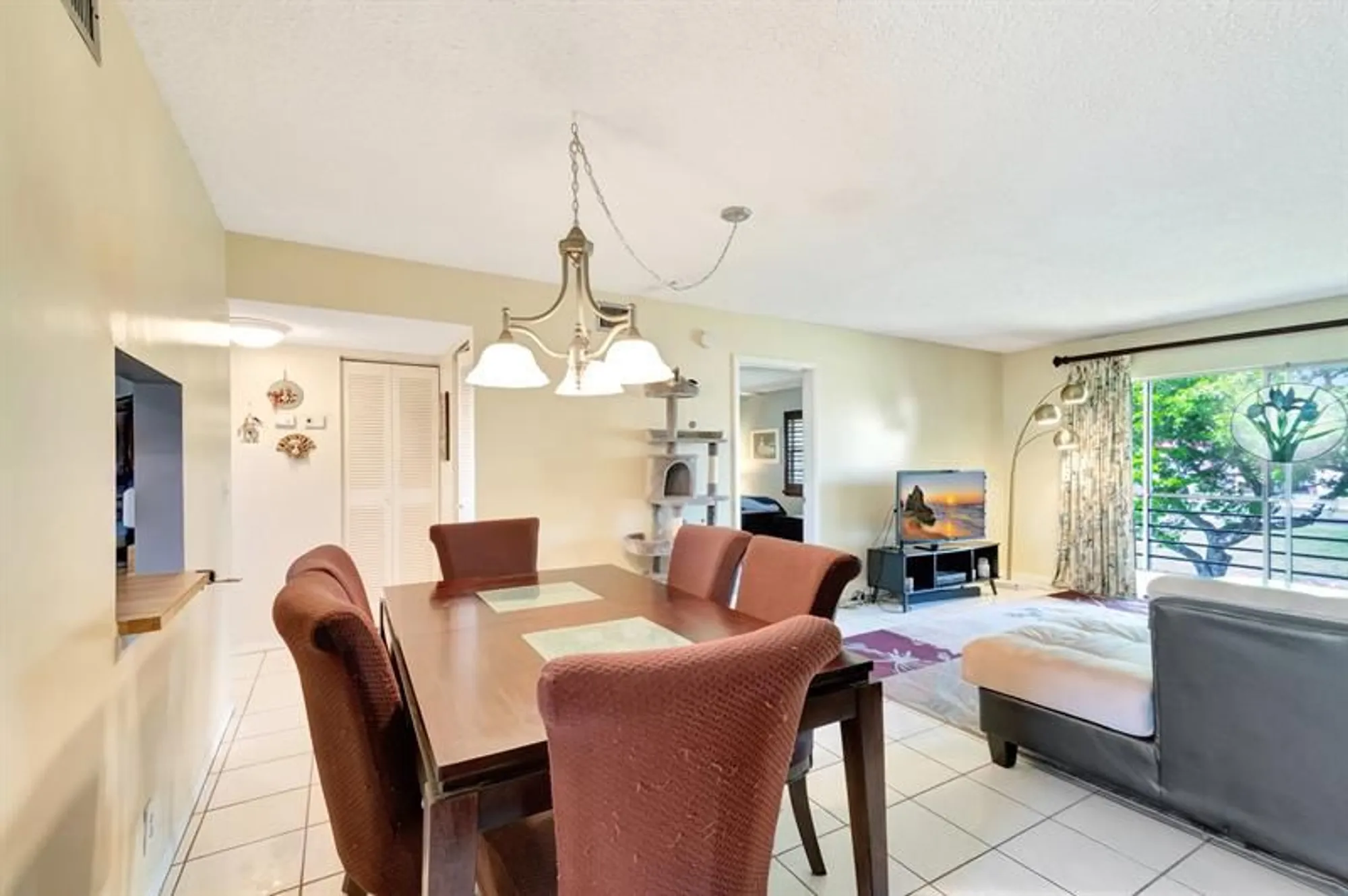 Property Slideshow image 8 of 67 | 100 lake meryl dr 201, West Palm Beach, FL, 33411
