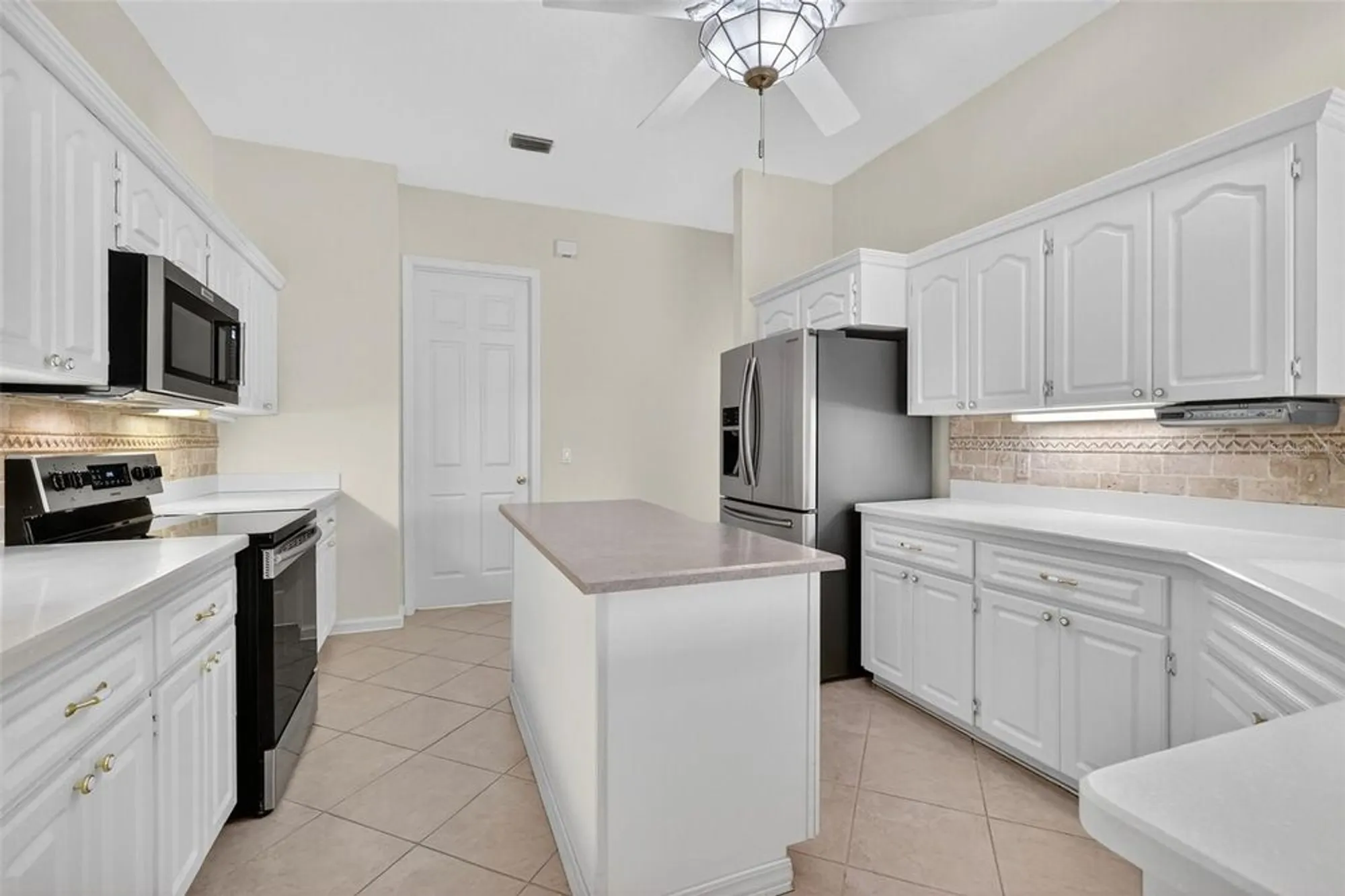 Property Slideshow image 15 of 36 | 5858 nw 27th pl, Ocala, FL, 34482
