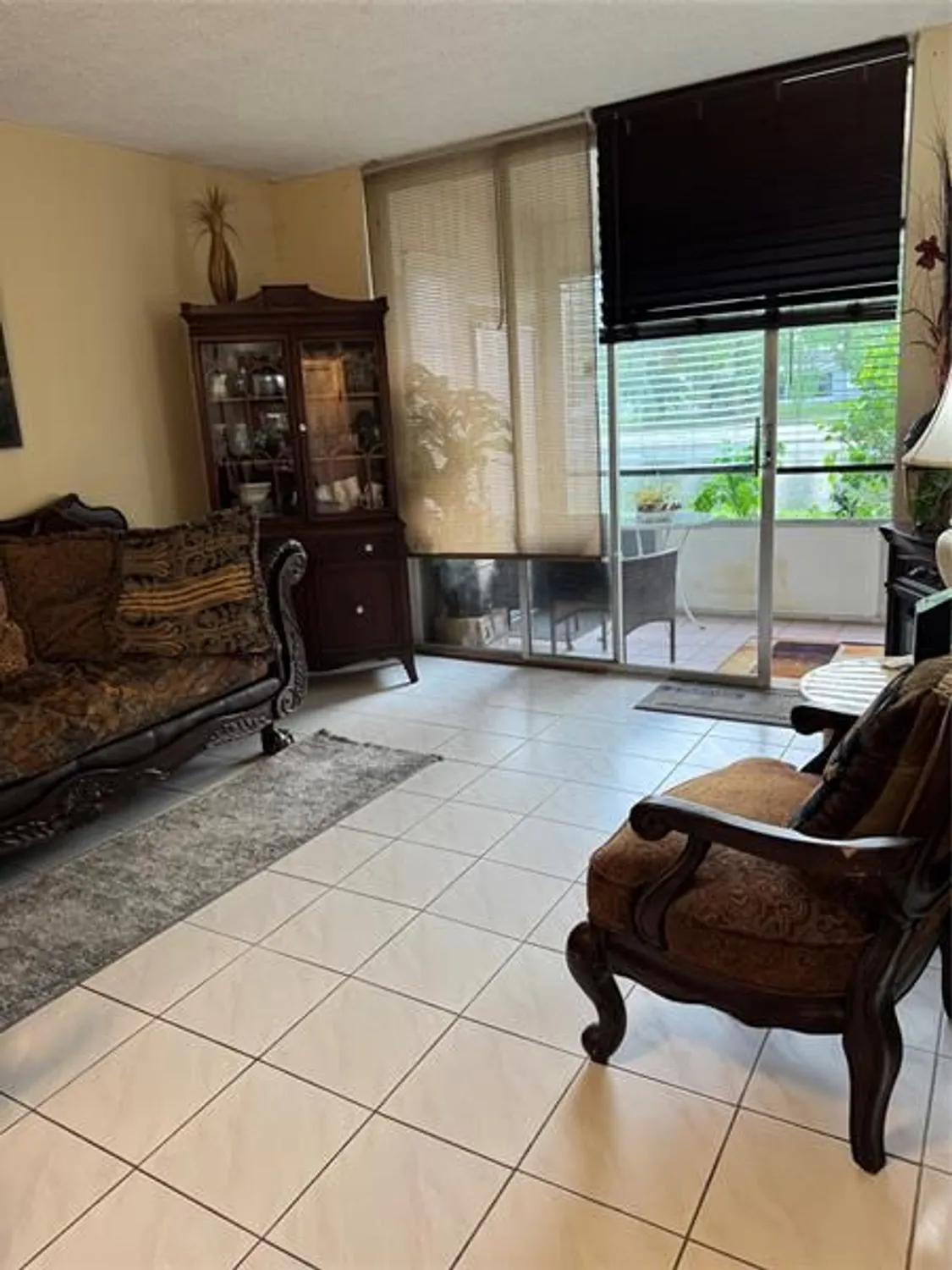 Property Slideshow image 5 of 37 | 9400 lime bay blvd 112, Tamarac, FL, 33321