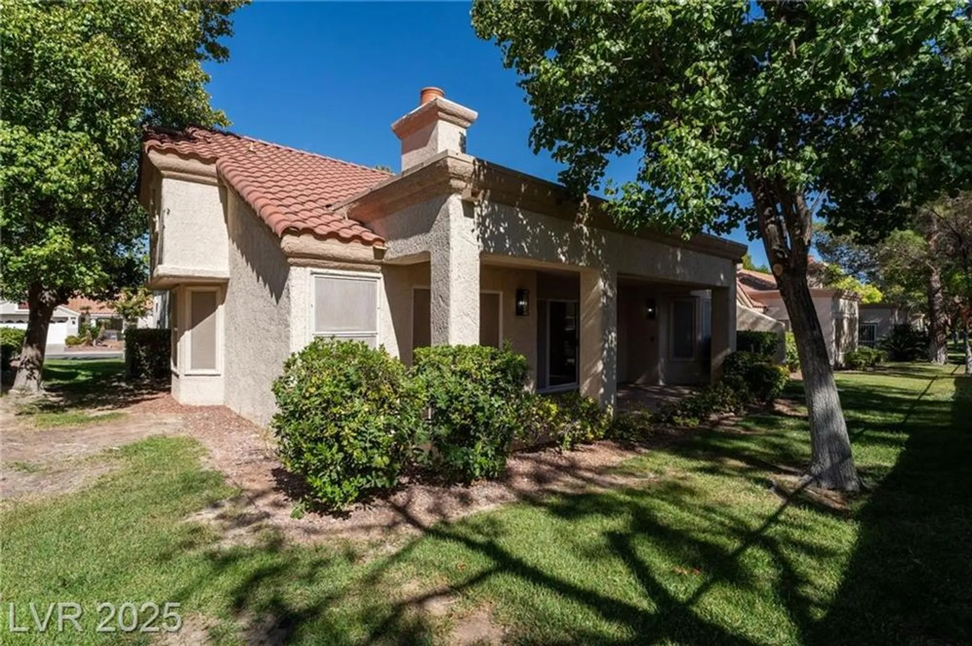 Property Slideshow image 41 of 61 | 8537 glenmount dr, Las Vegas, NV, 89134