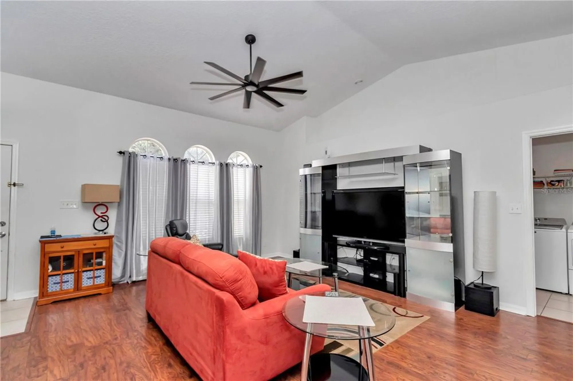 Property Slideshow image 10 of 43 | 5556 grove mnr, Lady Lake, FL, 32159