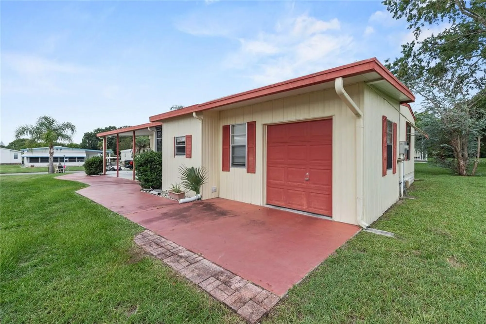 Property Slideshow image 26 of 27 | 805 royal palm ave, The Villages, FL, 32159