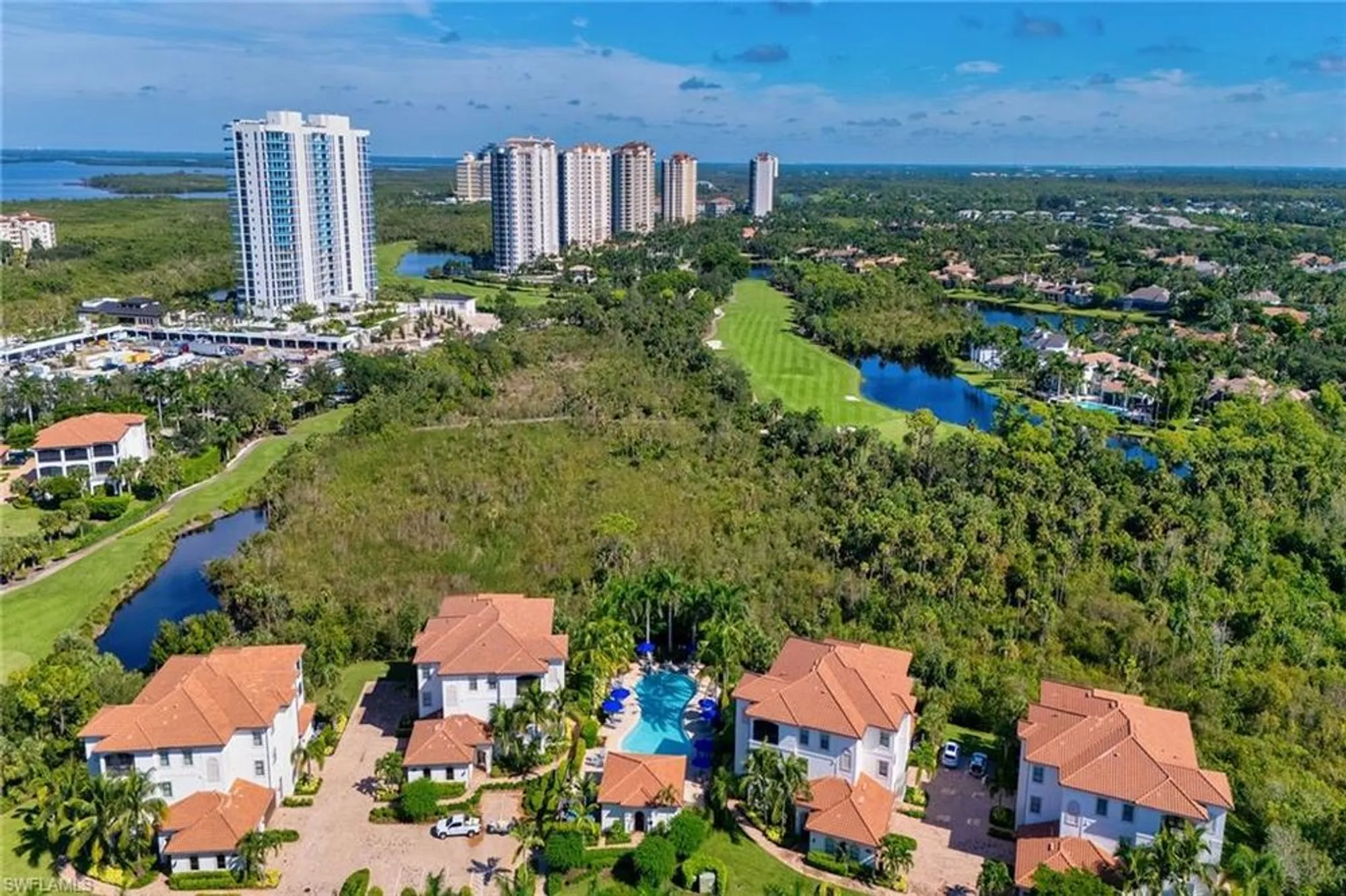 Property Slideshow image 20 of 25 | 4720 colony villas dr 902, Bonita Springs, FL, 34134