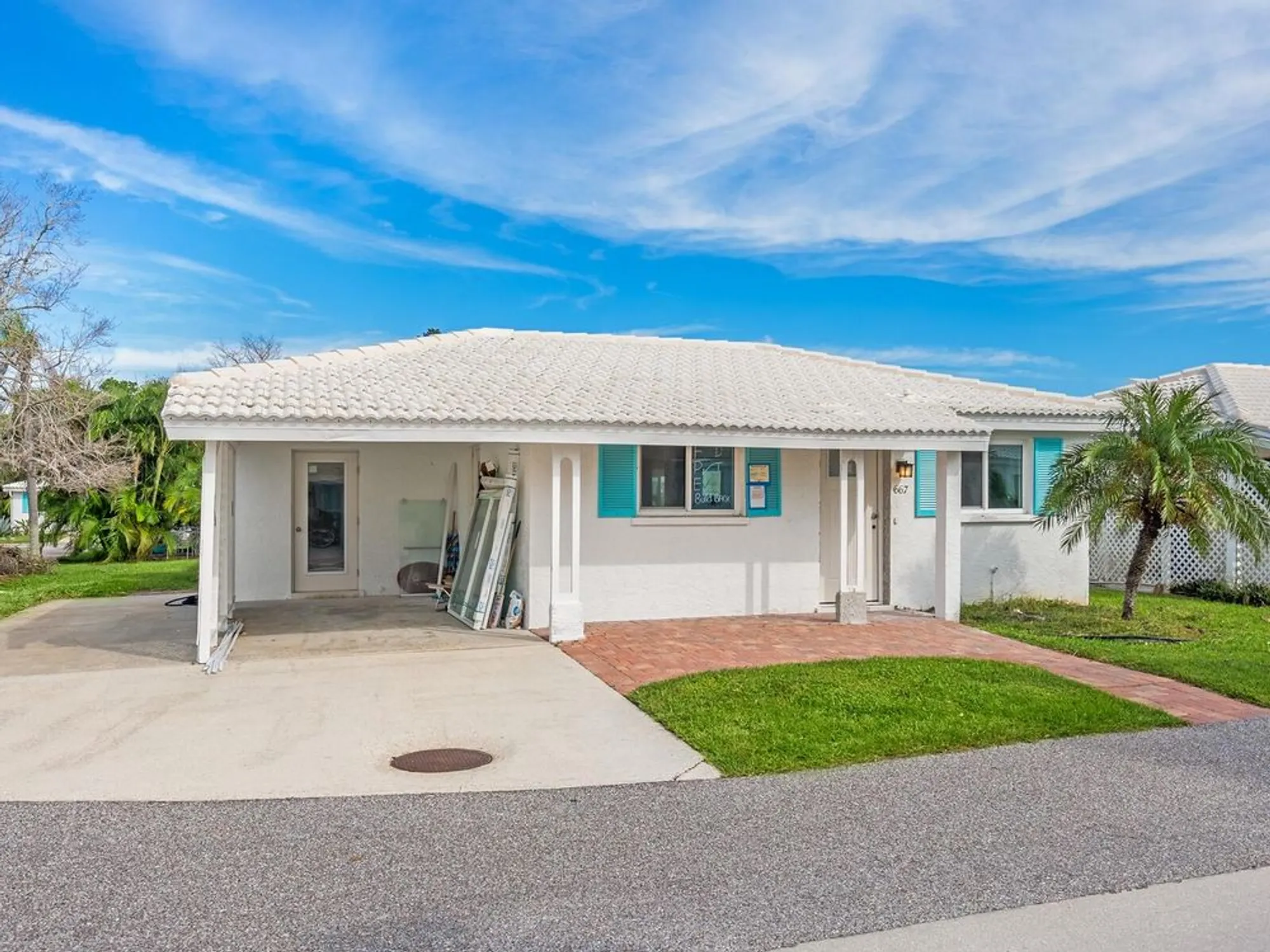 Property Slideshow image 32 of 41 | 667 el centro, Longboat Key, FL, 34228