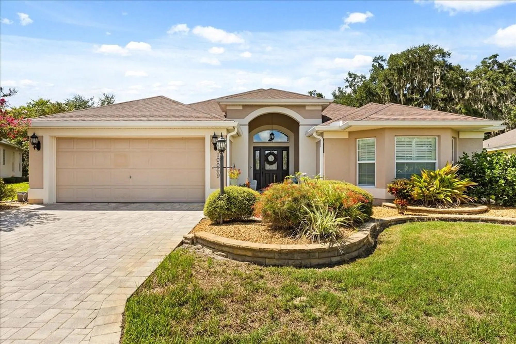 Property Slideshow image 2 of 38 | 10069 lake miona way, Oxford, FL, 34484