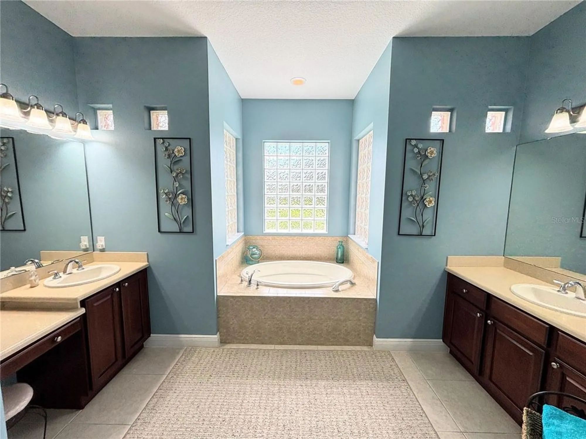 Property Slideshow image 29 of 79 | 670 carmel ln, Poinciana, FL, 34759