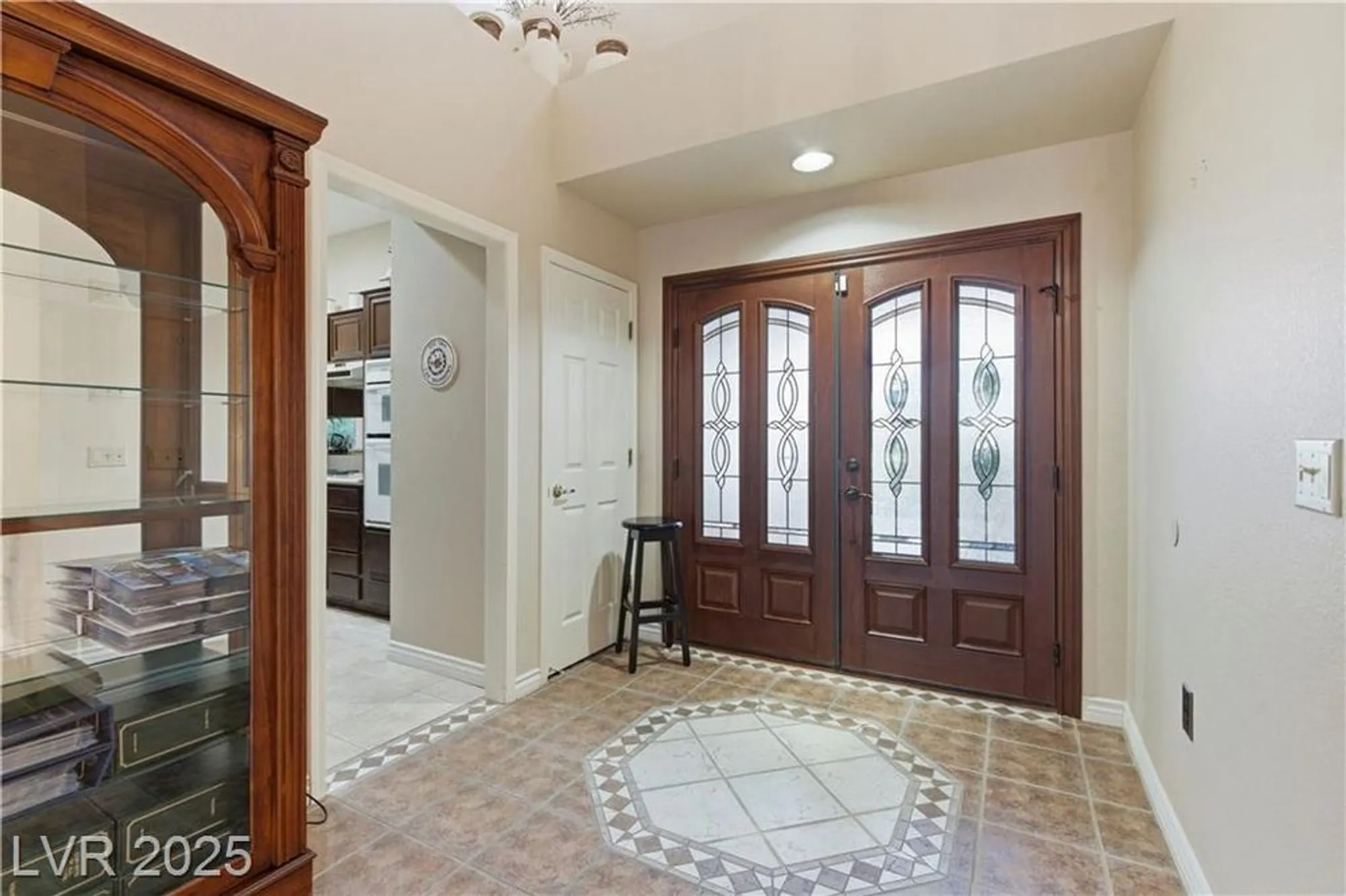 Property Slideshow image 6 of 60 | 8909 meadowood dr, Las Vegas, NV, 89134