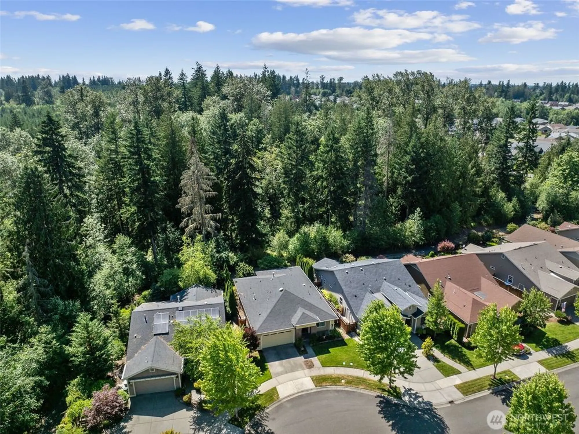 Property Slideshow image 22 of 35 | 14714 knoll park ct, Bonney Lake, WA, 98391