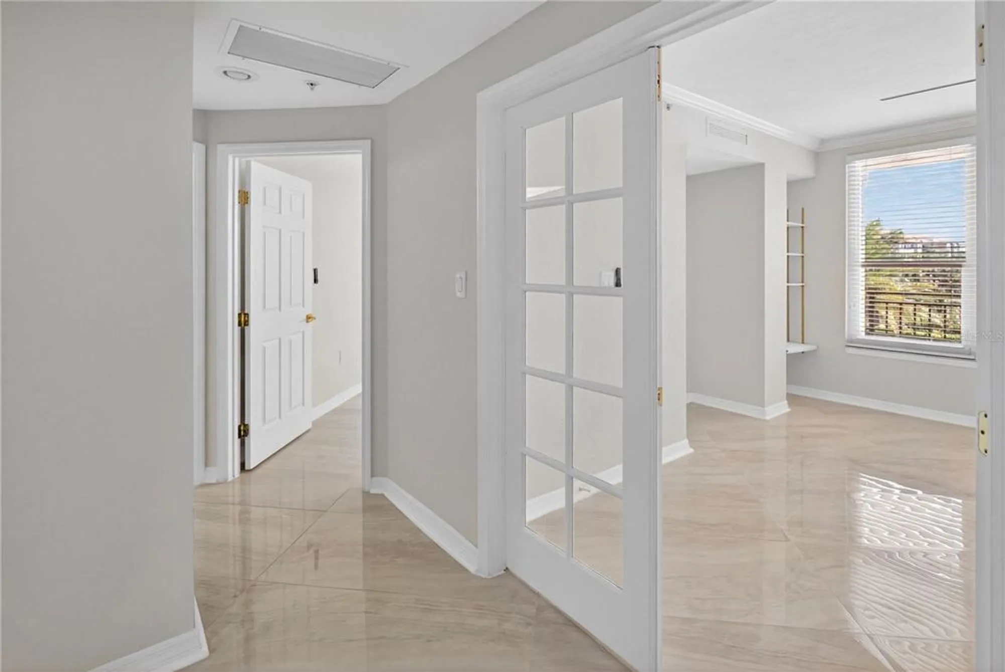 Property Slideshow image 31 of 59 | 5430 eagles point cir 202, Sarasota, FL, 34231