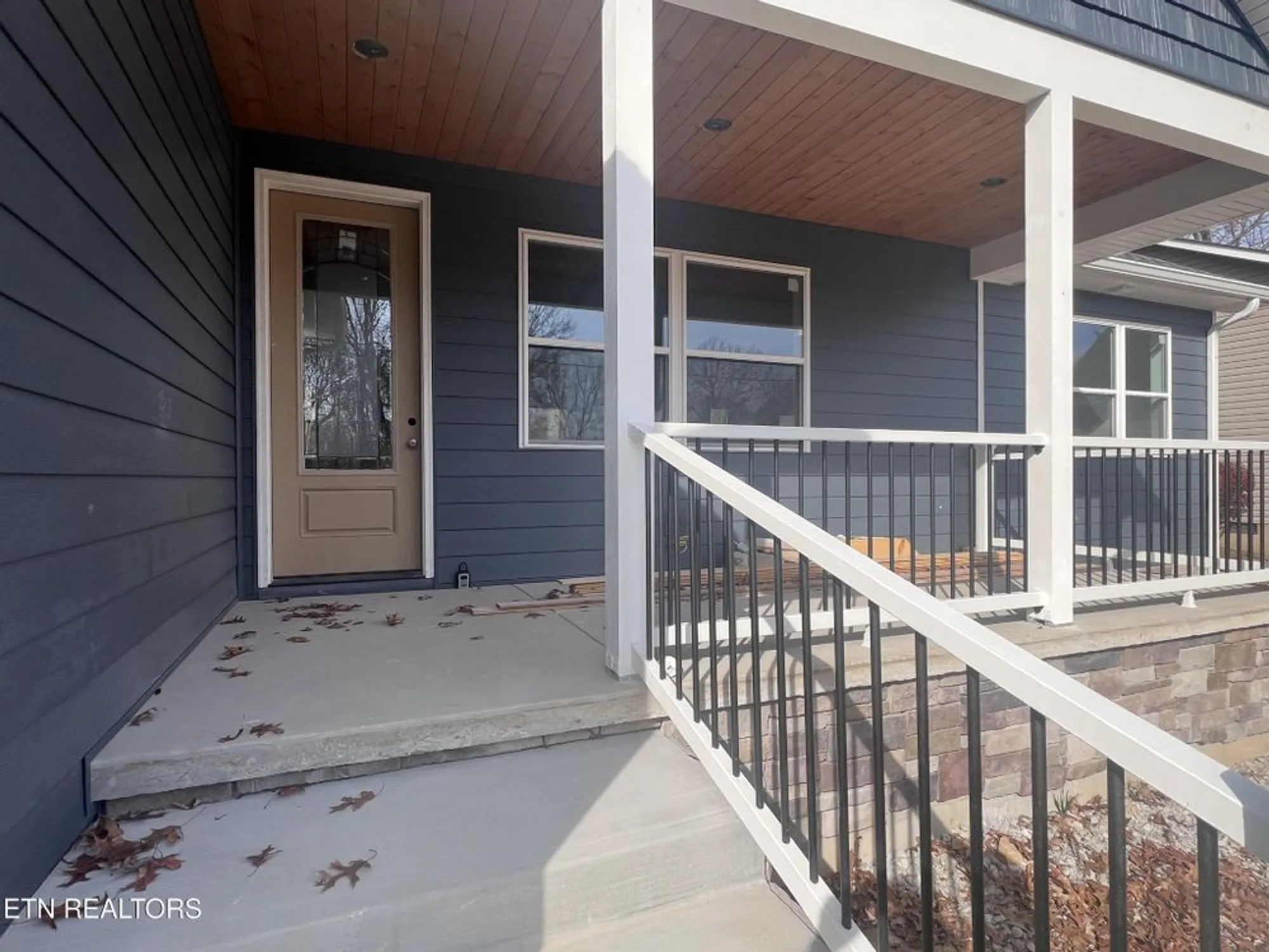 Property Slideshow image 3 of 13 | 114 britton ln, Crossville, TN, 38558