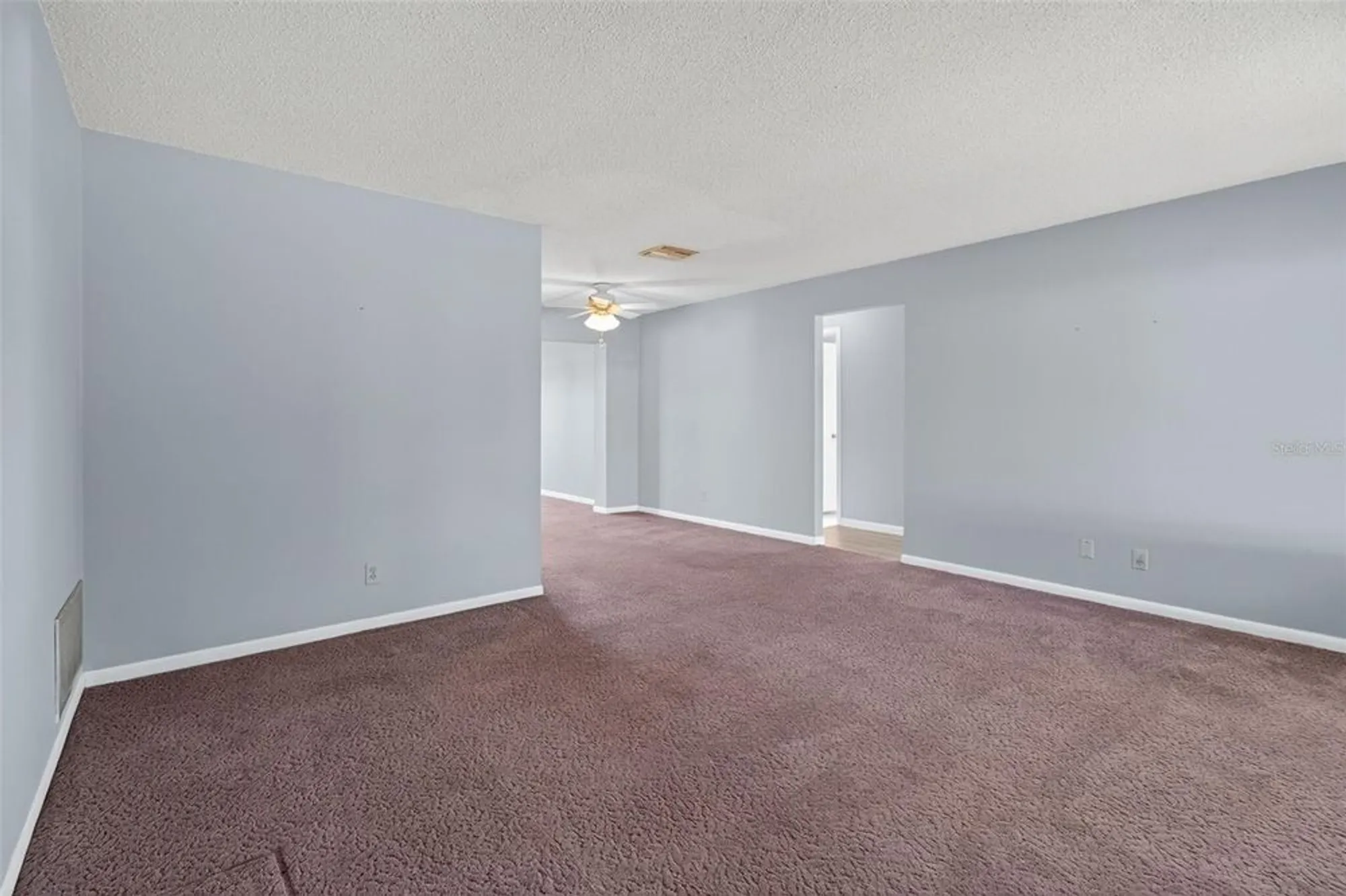 Property Slideshow image 3 of 35 | 9481 45th pl n # 9481, Pinellas Park, FL, 33782