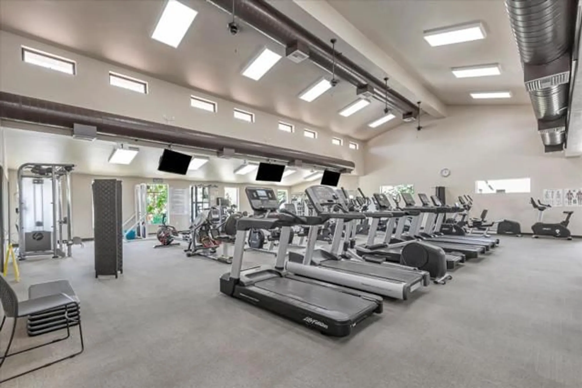 Property Slideshow image 38 of 44 | 3123 lake trasimeno dr, San Jose, CA, 95135