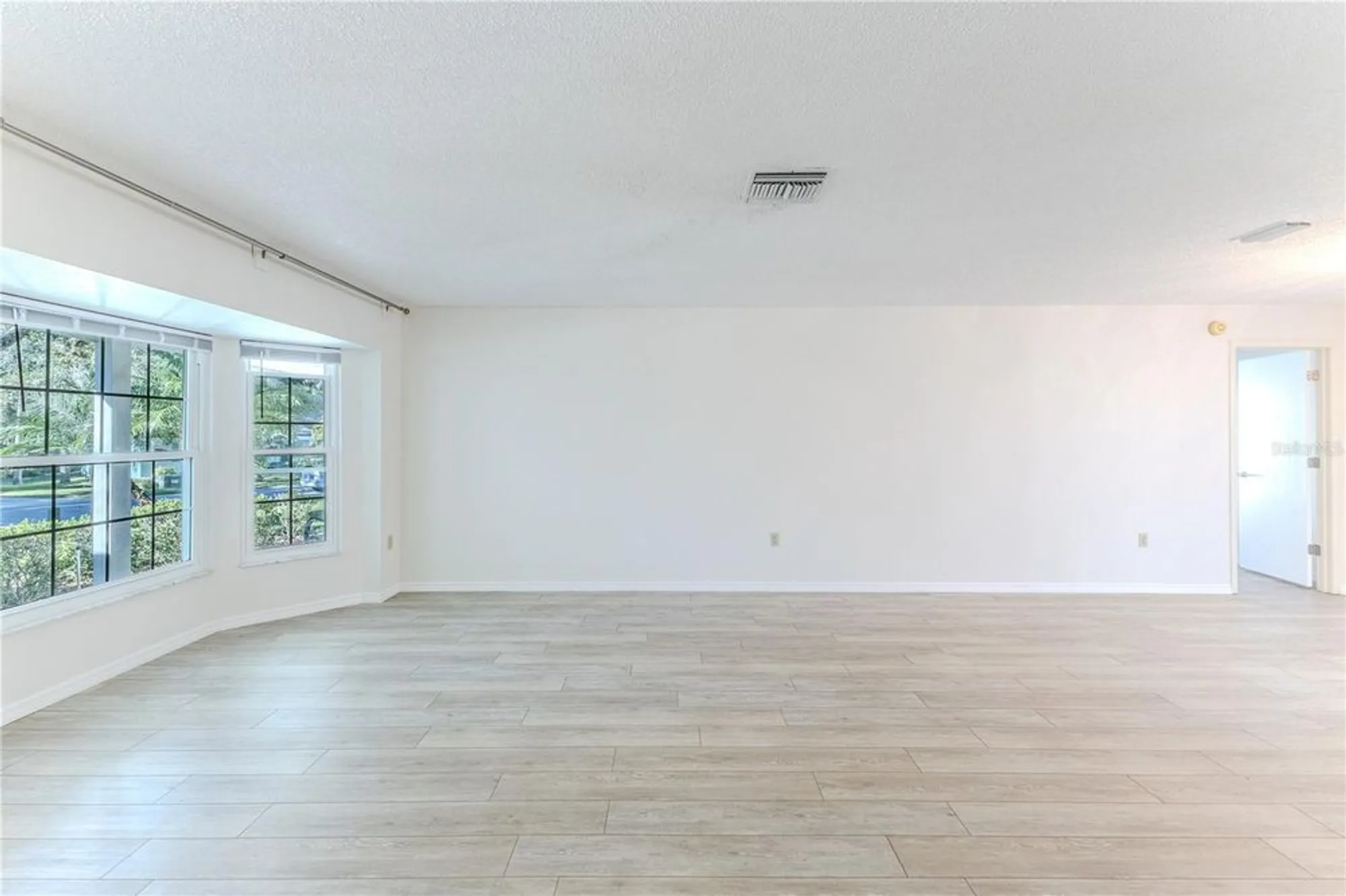 Property Slideshow image 12 of 71 | 2692 royal ridge dr, Spring Hill, FL, 34606