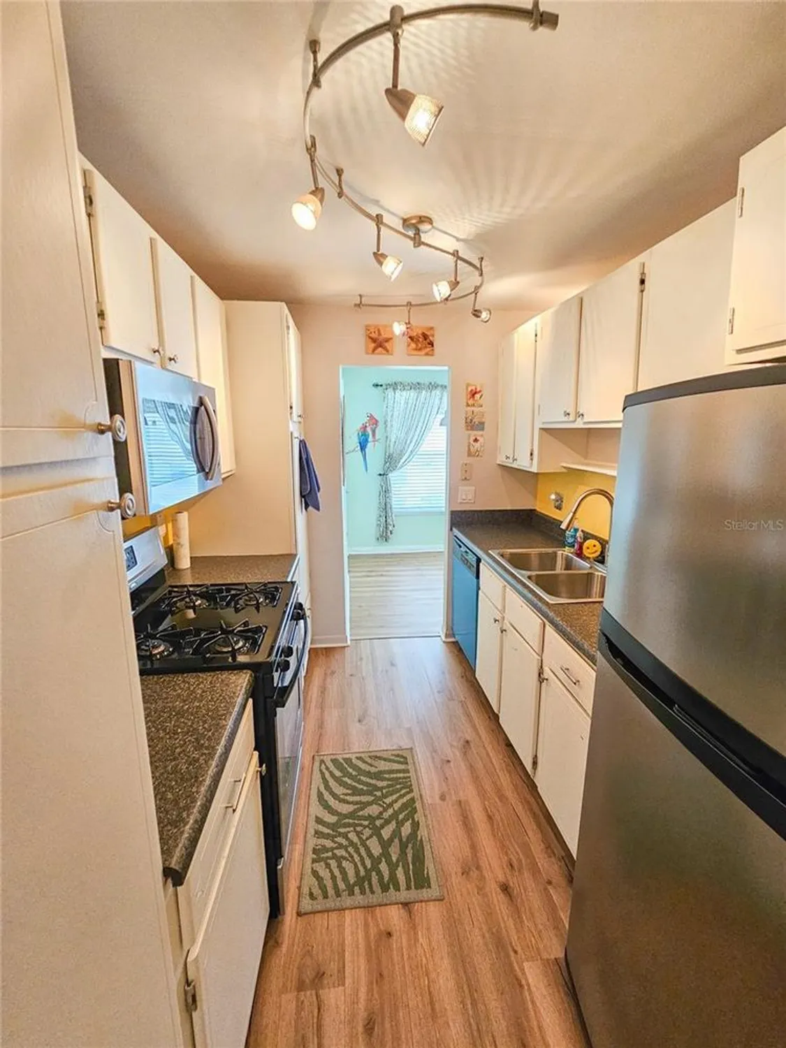 Property Slideshow image 6 of 35 | 2960 59th st 311, Gulfport, FL, 33707