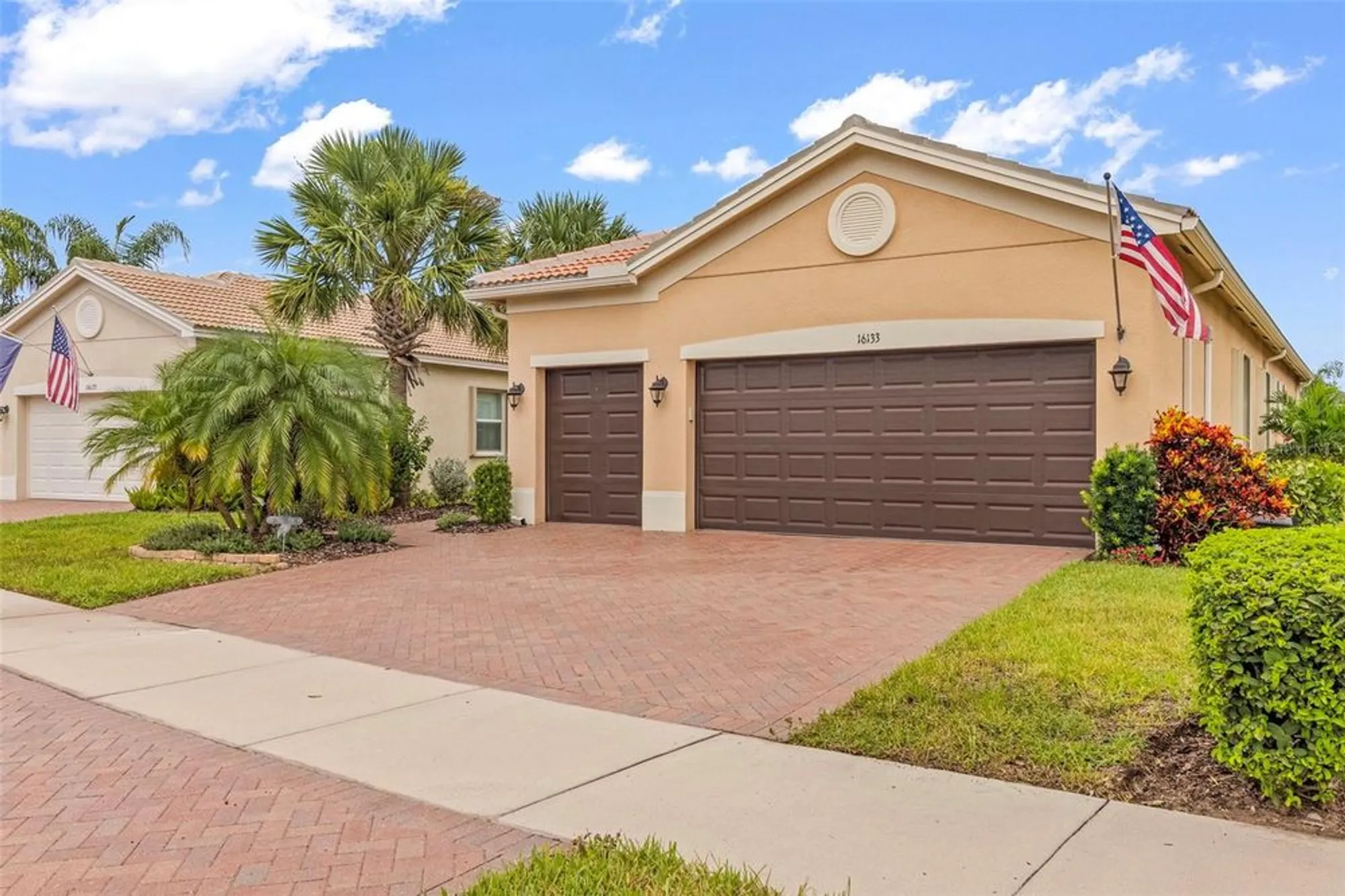 Property Slideshow image 5 of 49 | 16133 coquina bay ln, Wimauma, FL, 33598