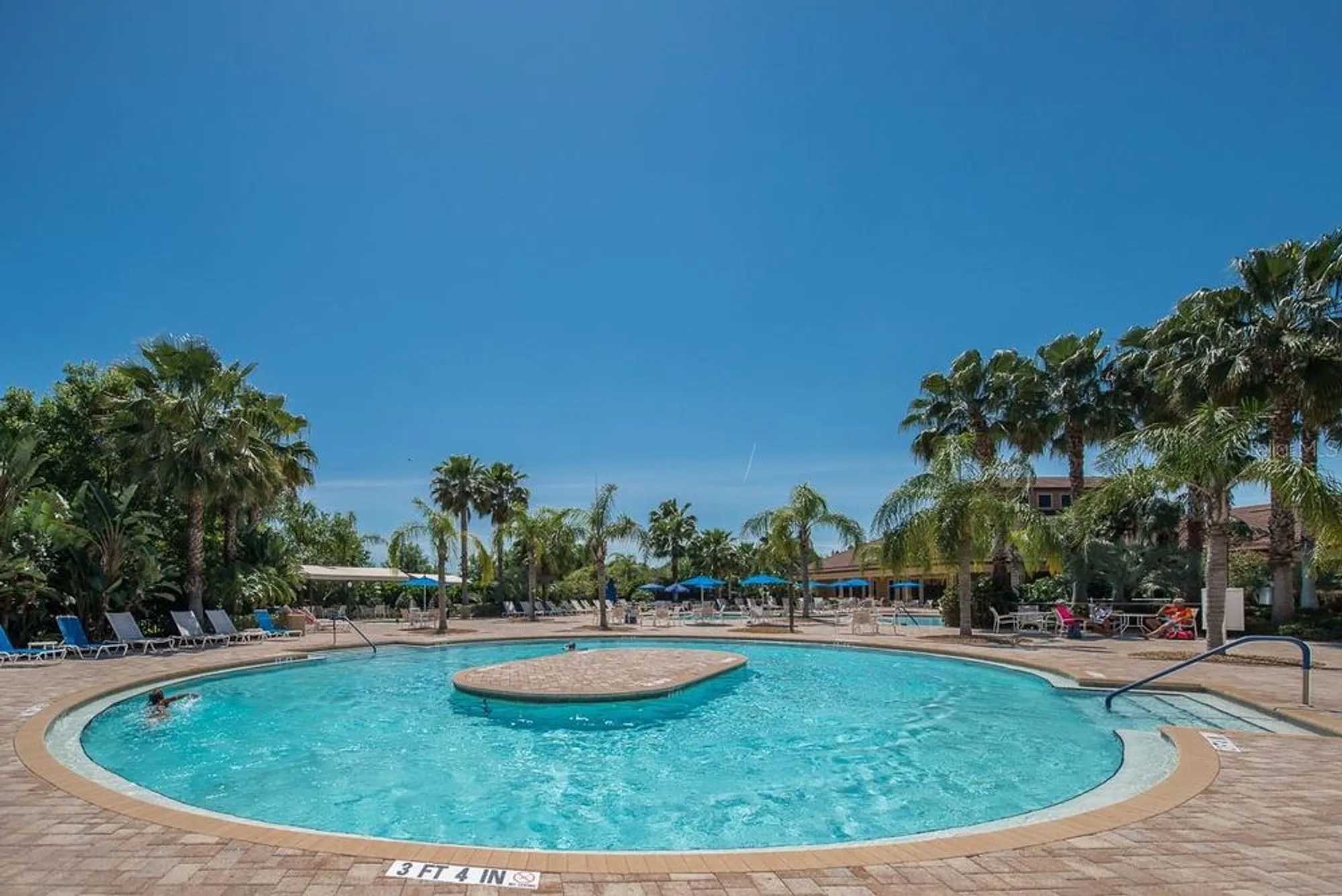 Property Slideshow image 35 of 51 | 321 silver falls dr, Apollo Beach, FL, 33572